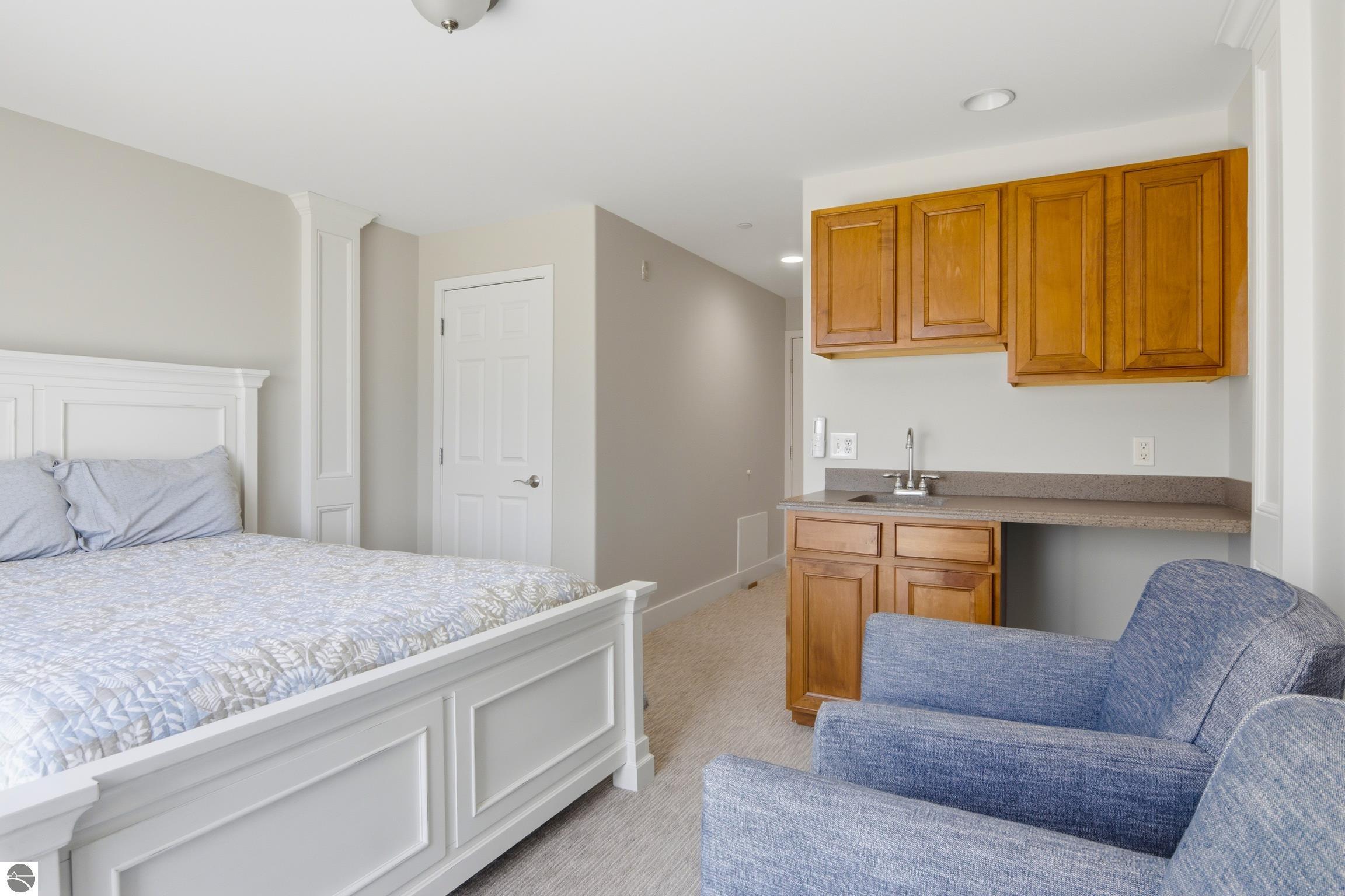 704 N Dockside Circle # 4 Unit: C-4