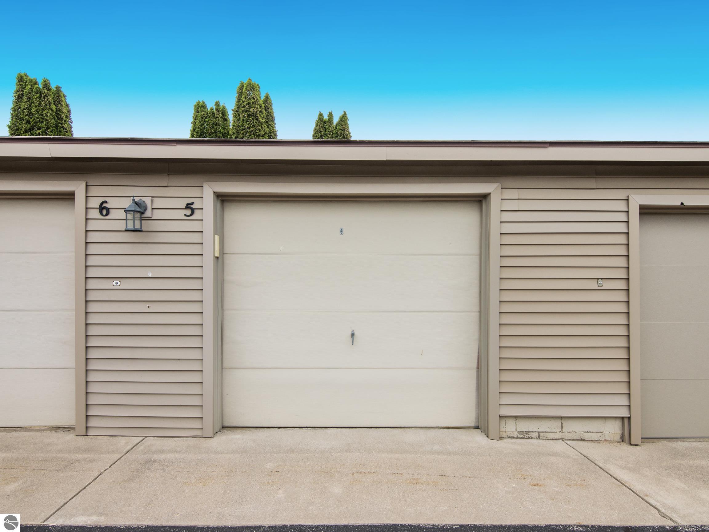 2615 Green Meadows Drive