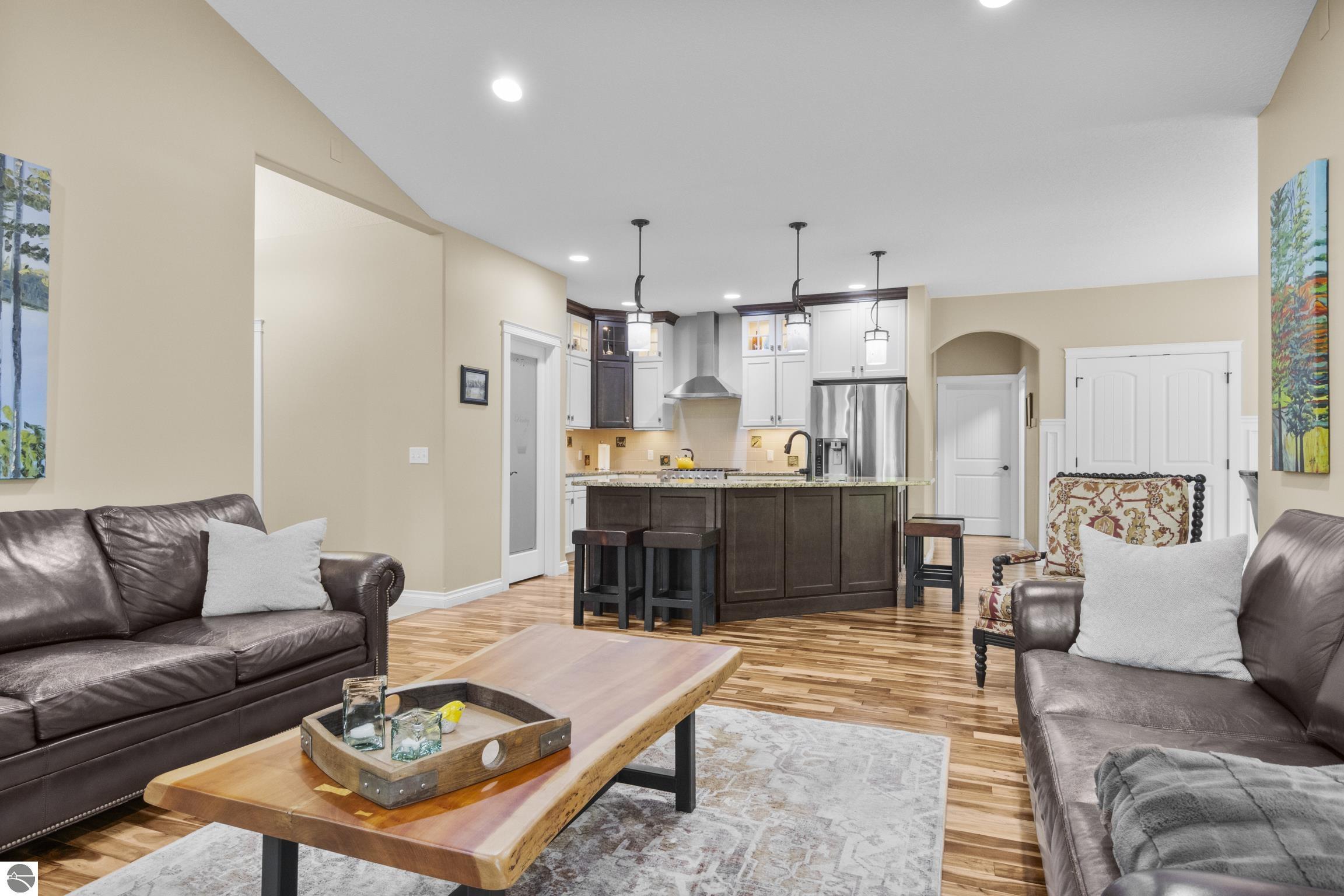 3996 W Timber Lane
