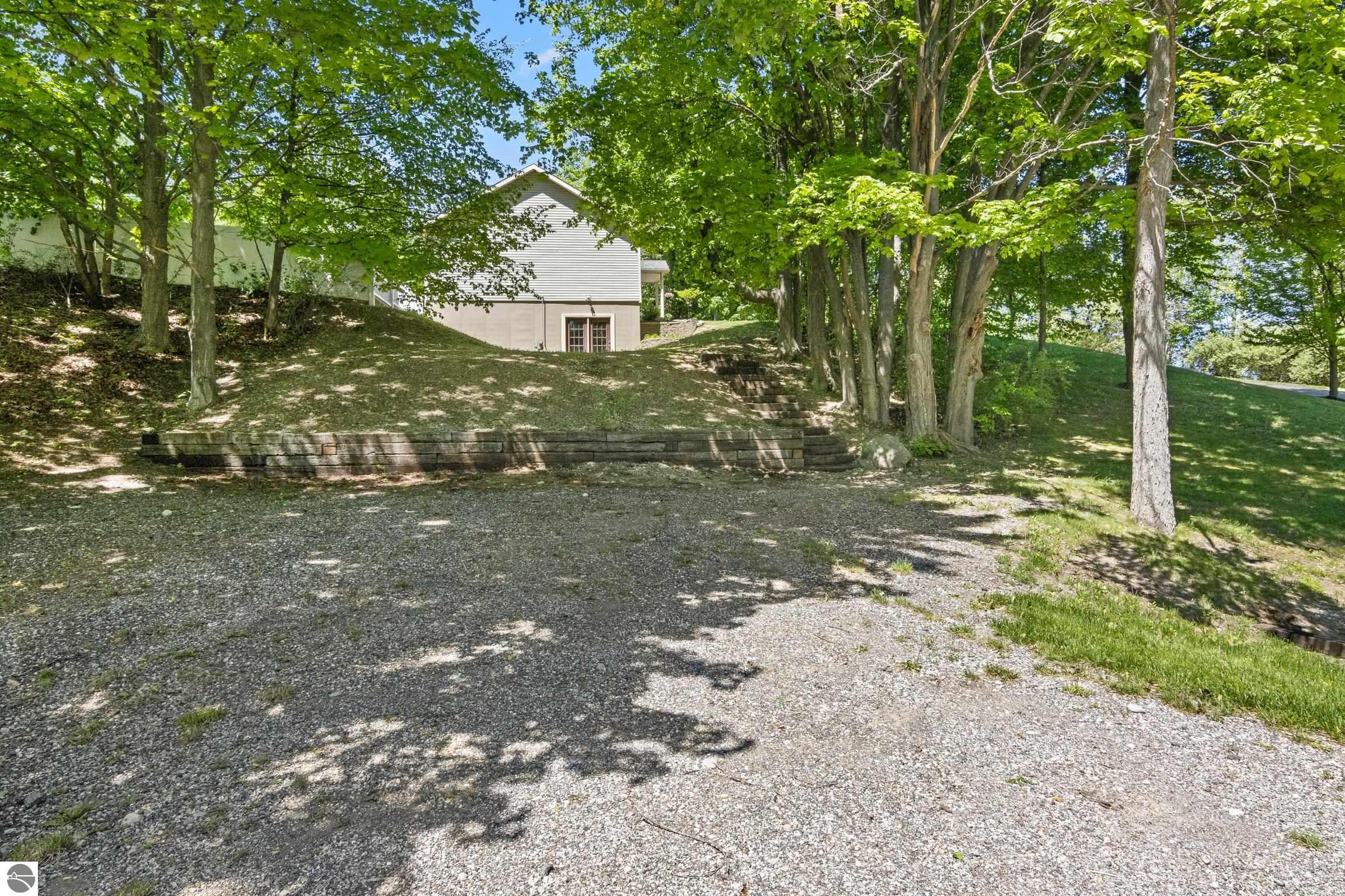 2732 Hammond Highlands Drive