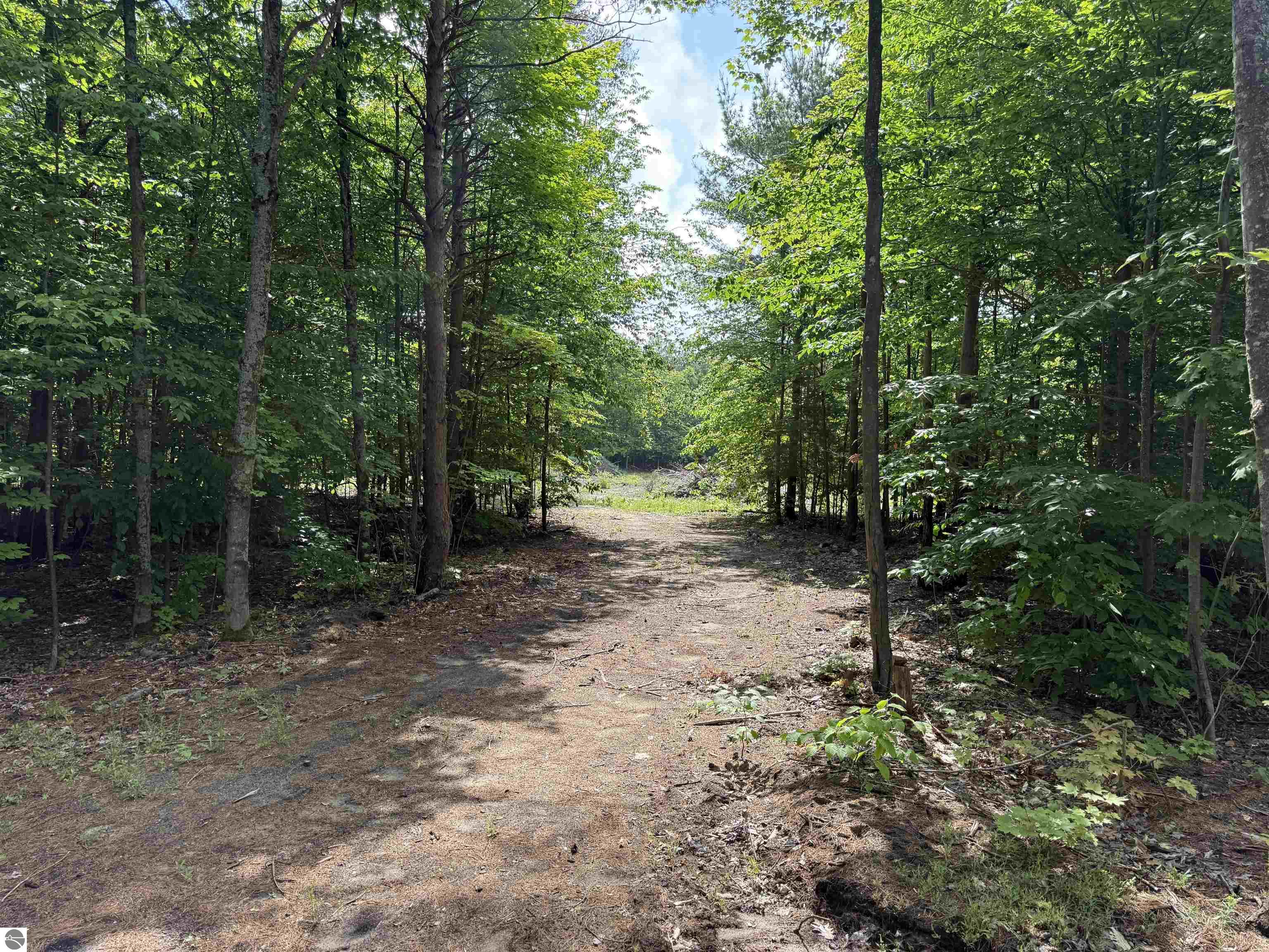 19493 Paradise Ridge Trail