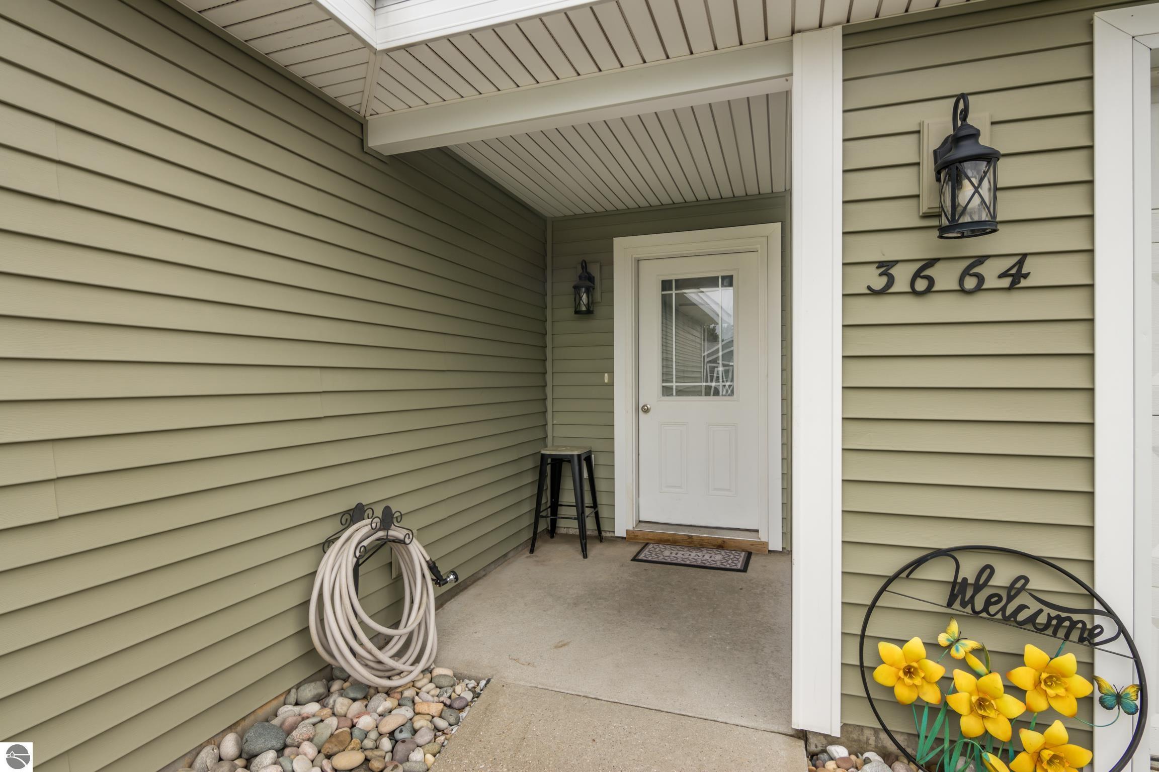 3664 Tanager Drive