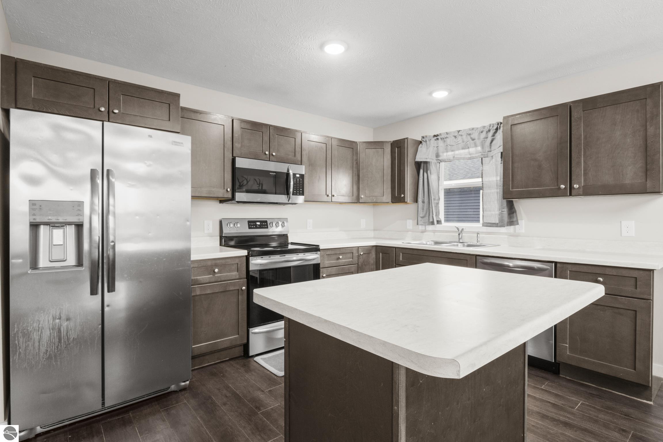 3664 Tanager Drive