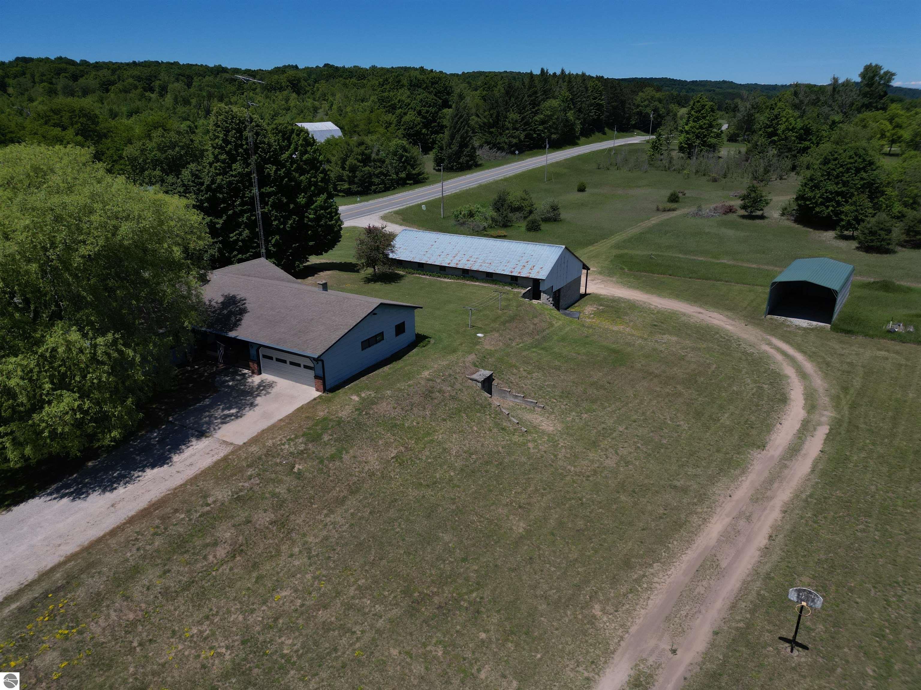7981 S Maple City Road