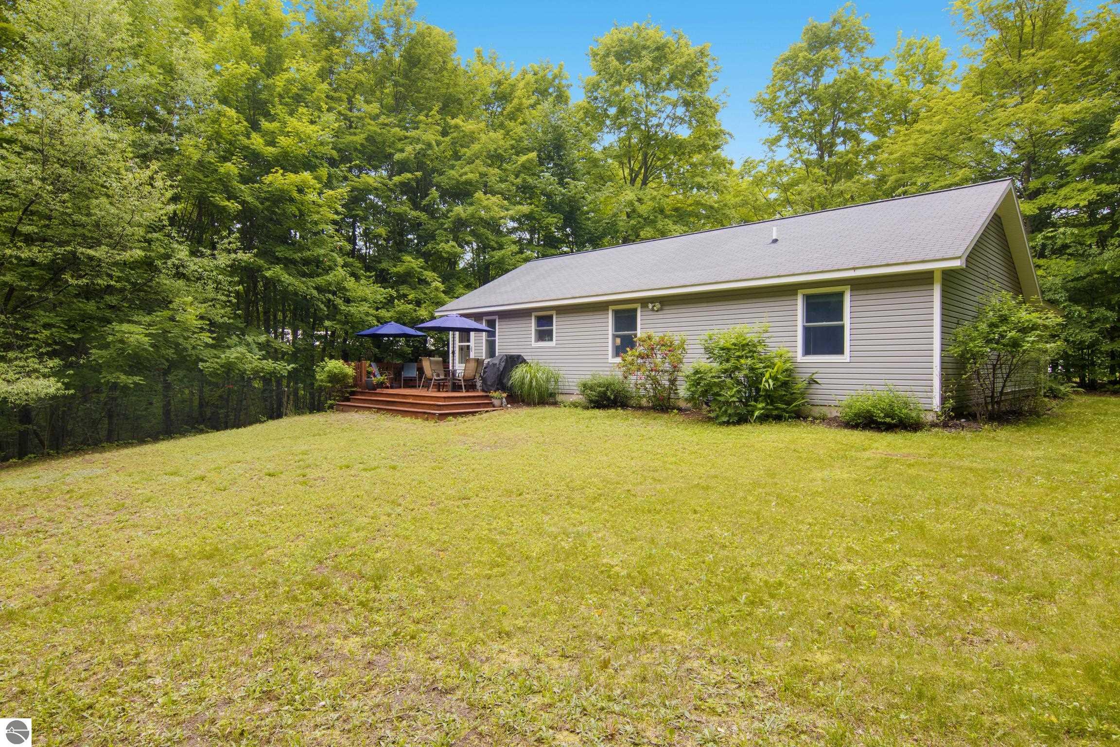 11530 S Benzonia Trail