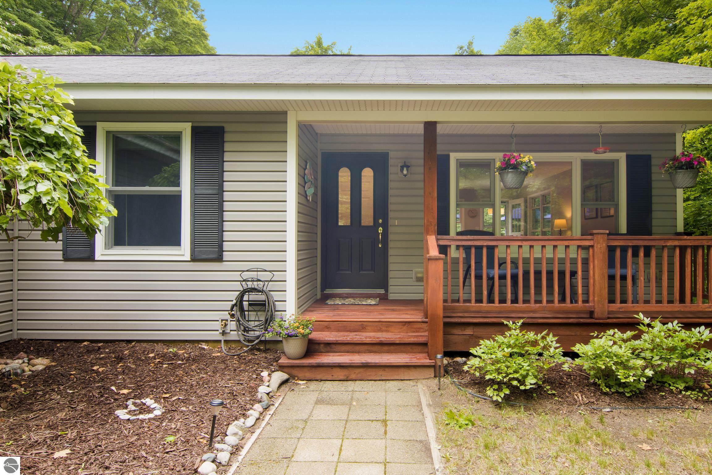 11530 S Benzonia Trail