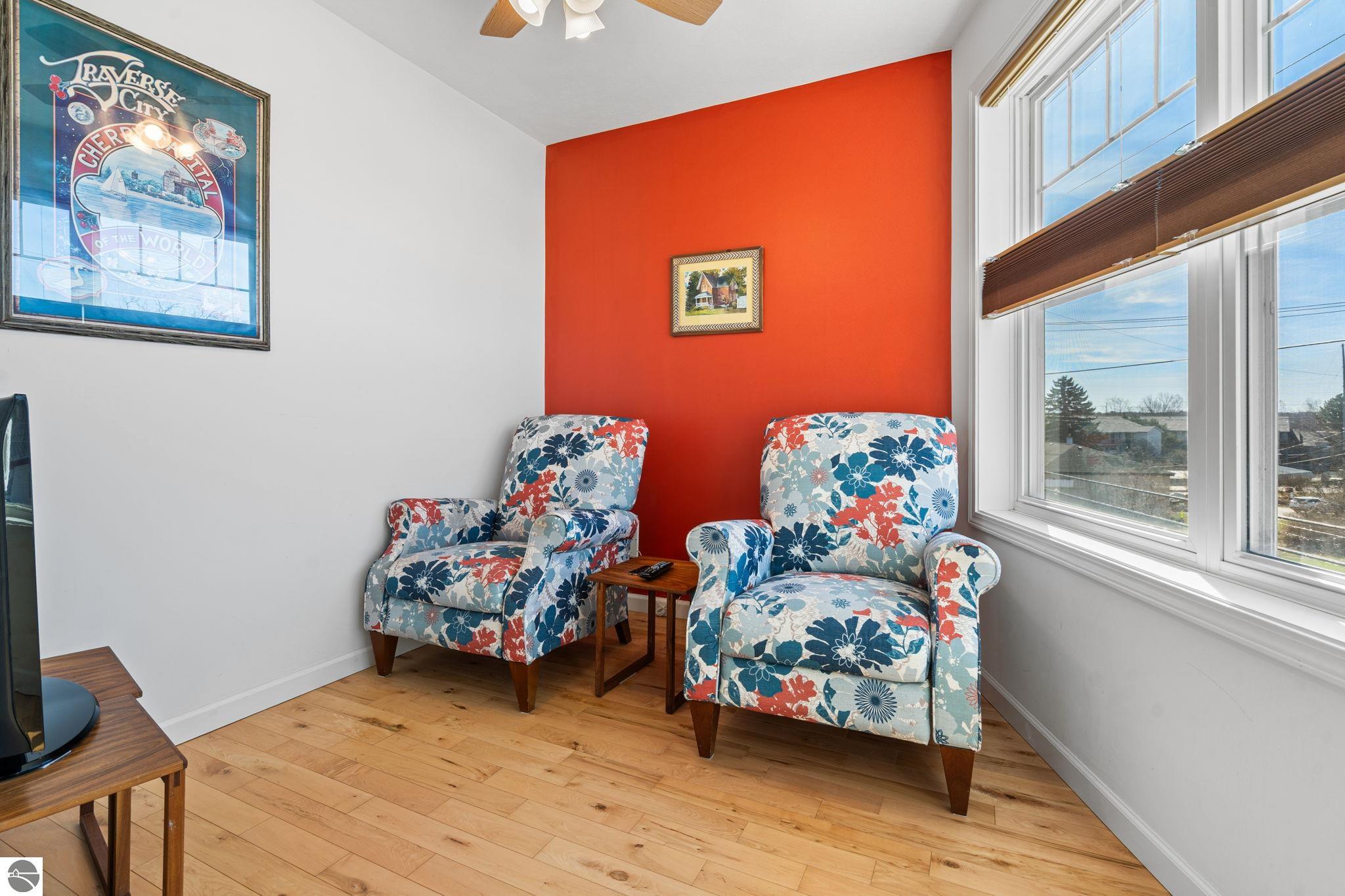 305 E Eighth