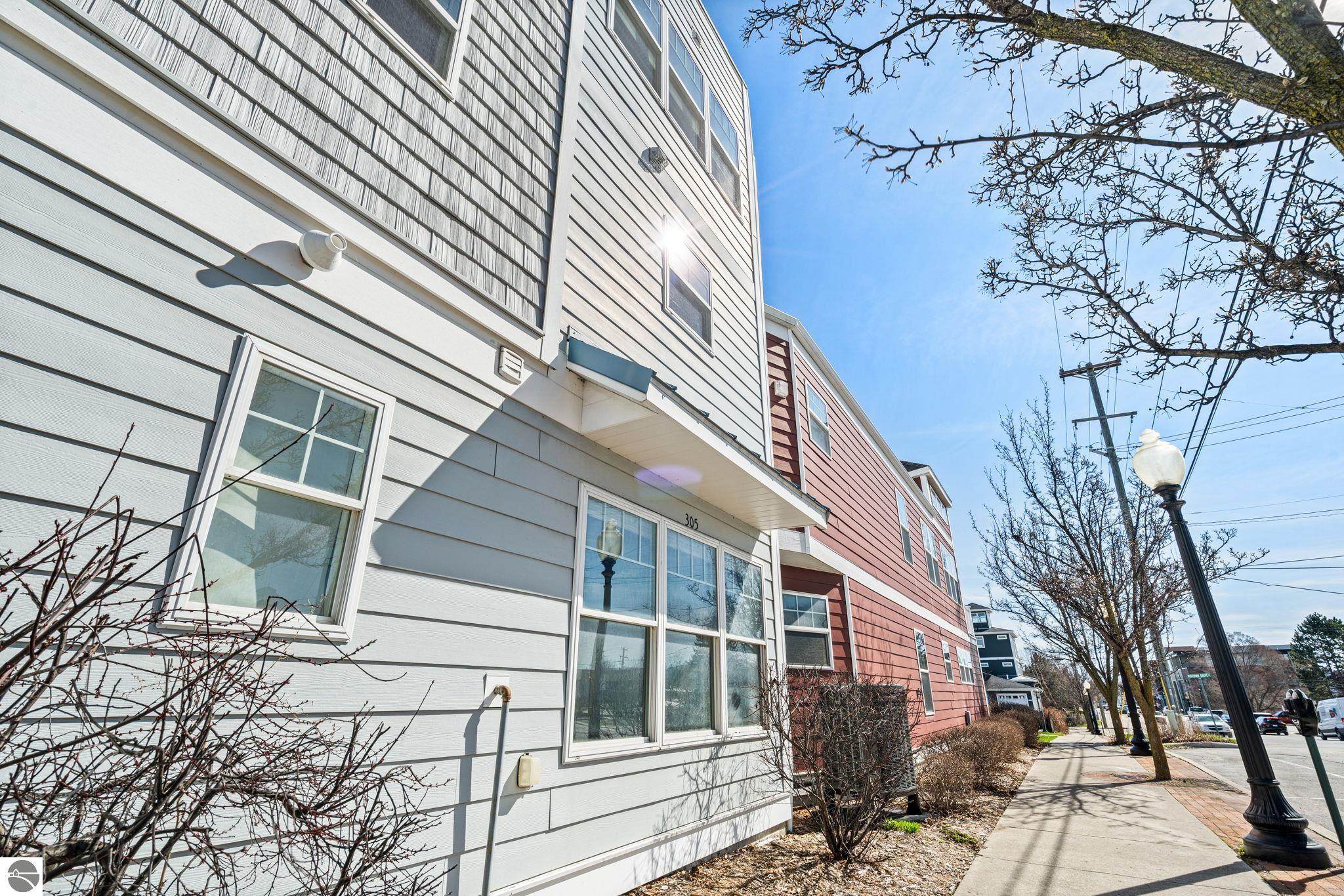 305 E Eighth