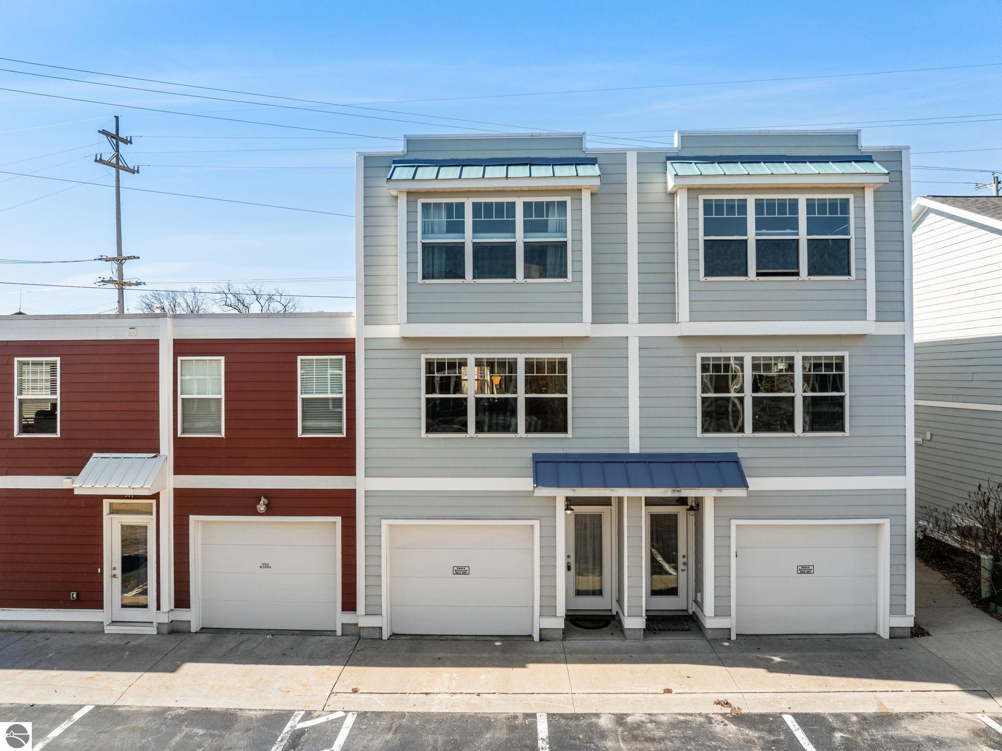 305 E Eighth
