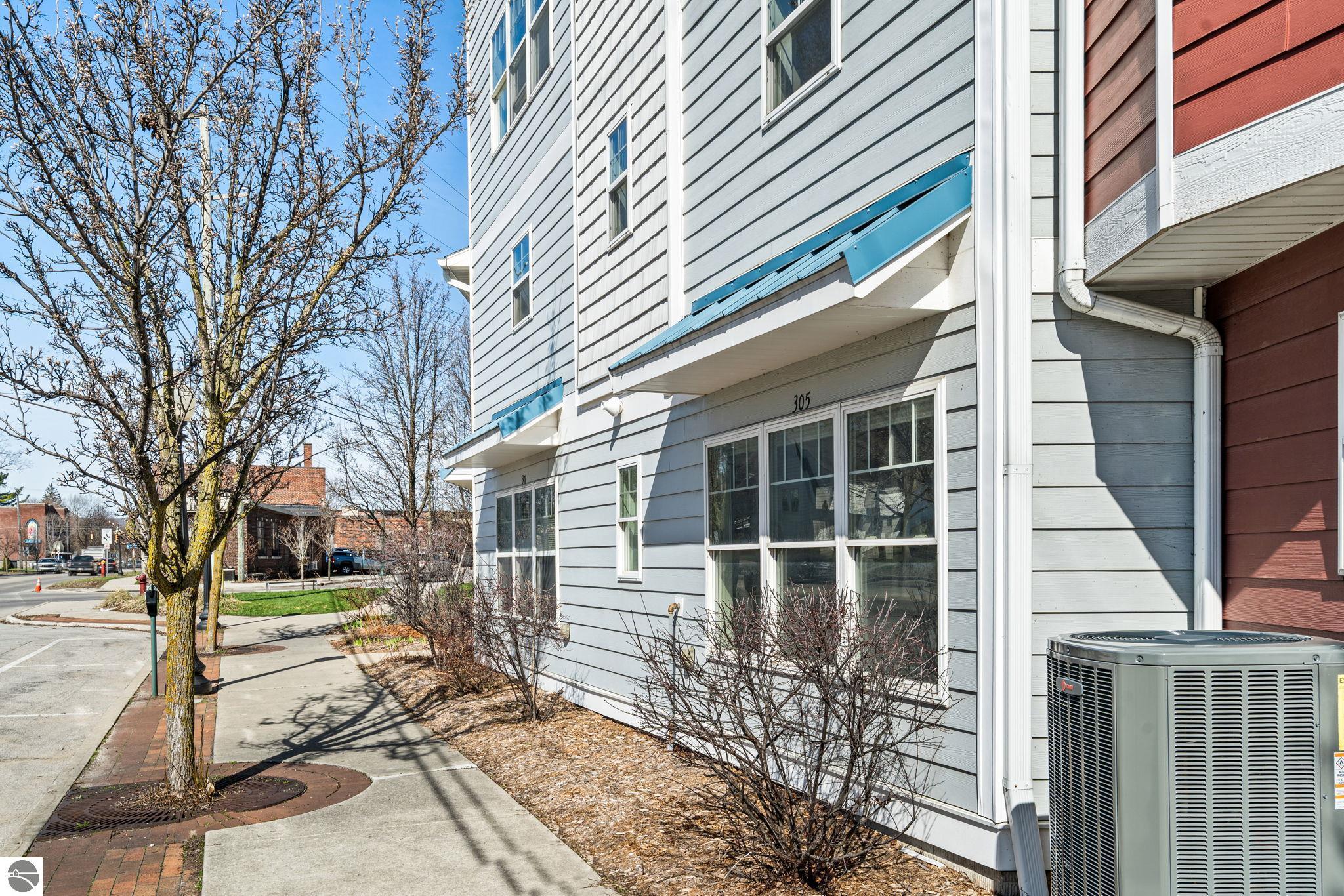 305 E Eighth