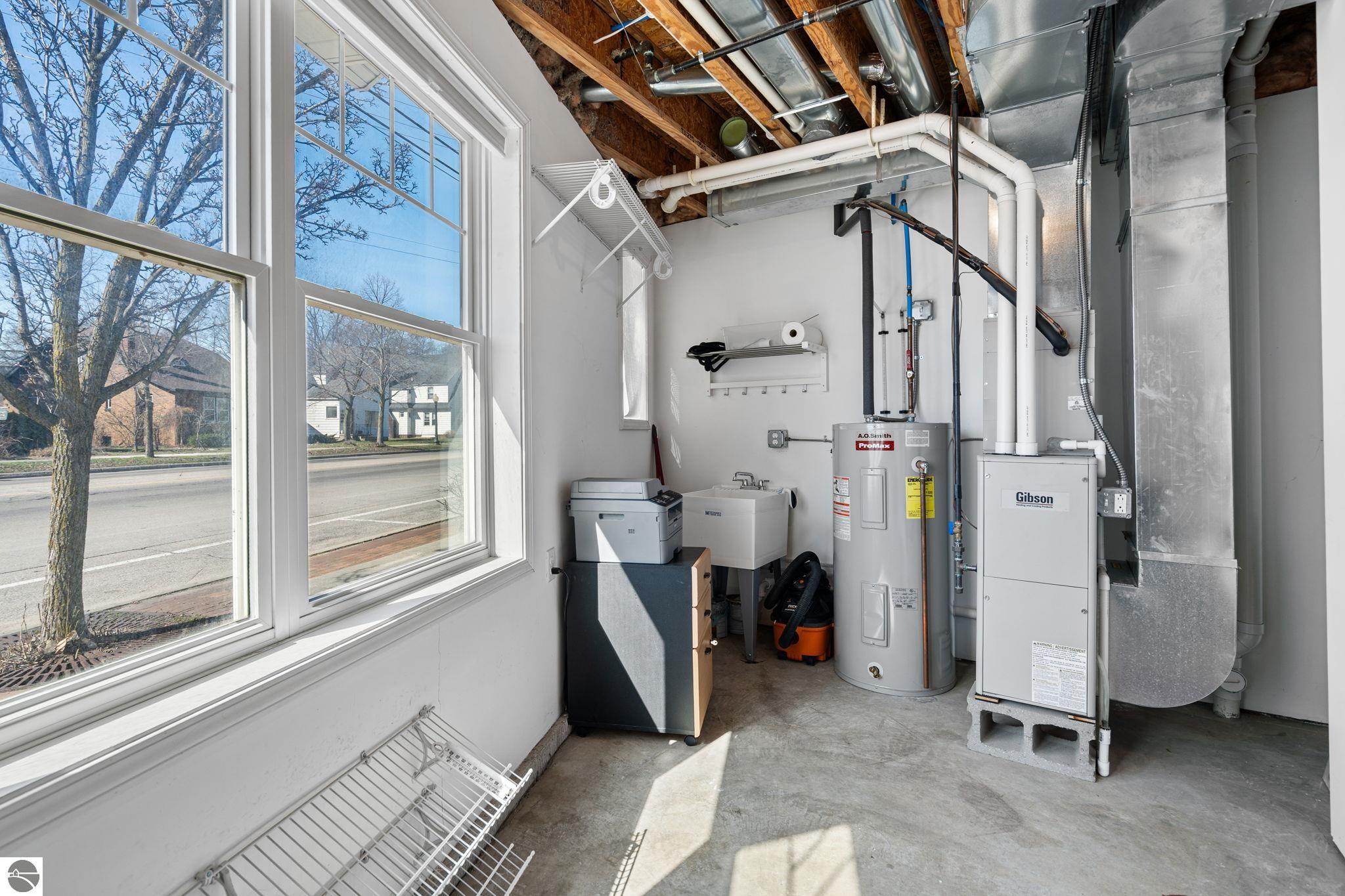 305 E Eighth