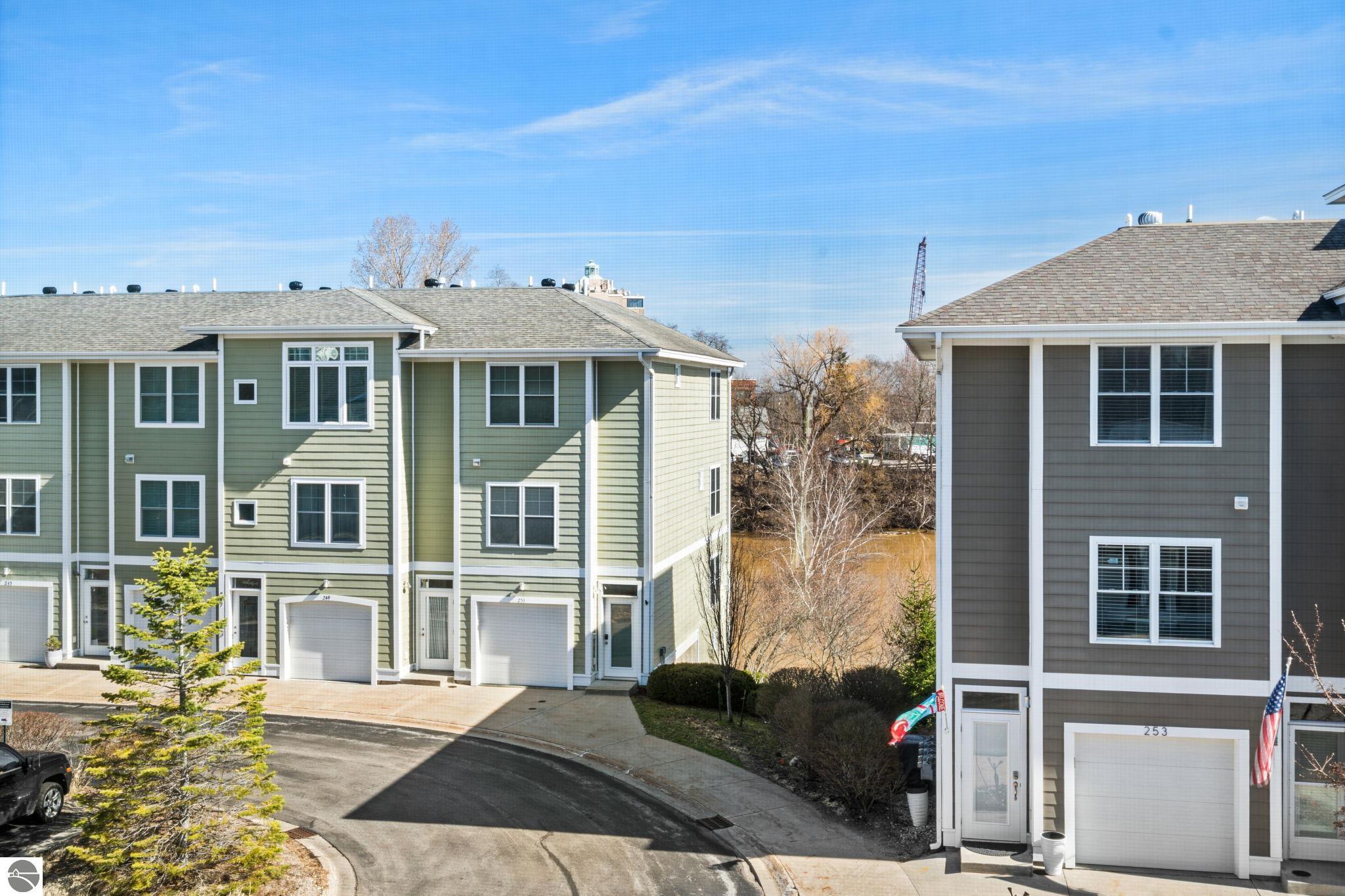 305 E Eighth