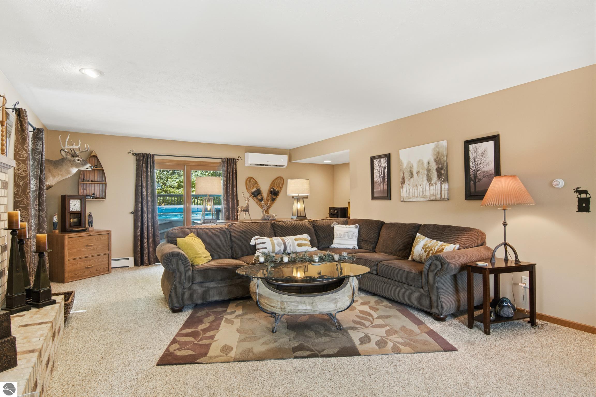 9770 E Valley Hills Drive