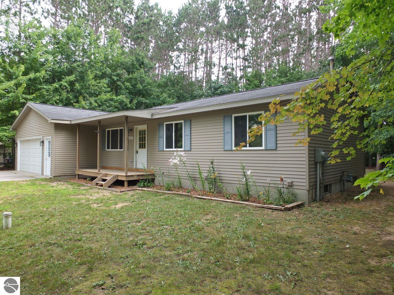 6211 Bellows Lake Road