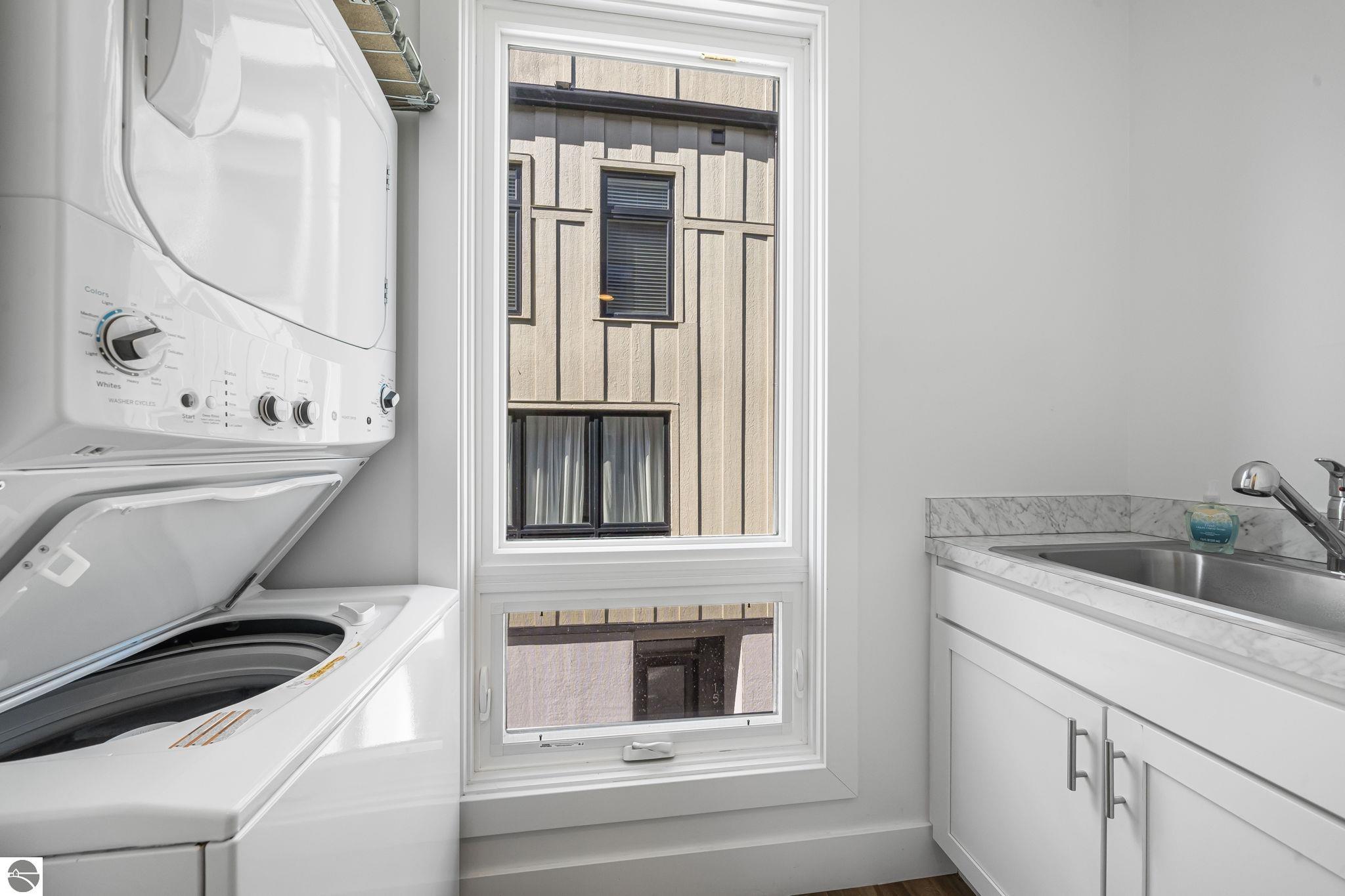 128 Gillis Street # 11 Unit: #11
