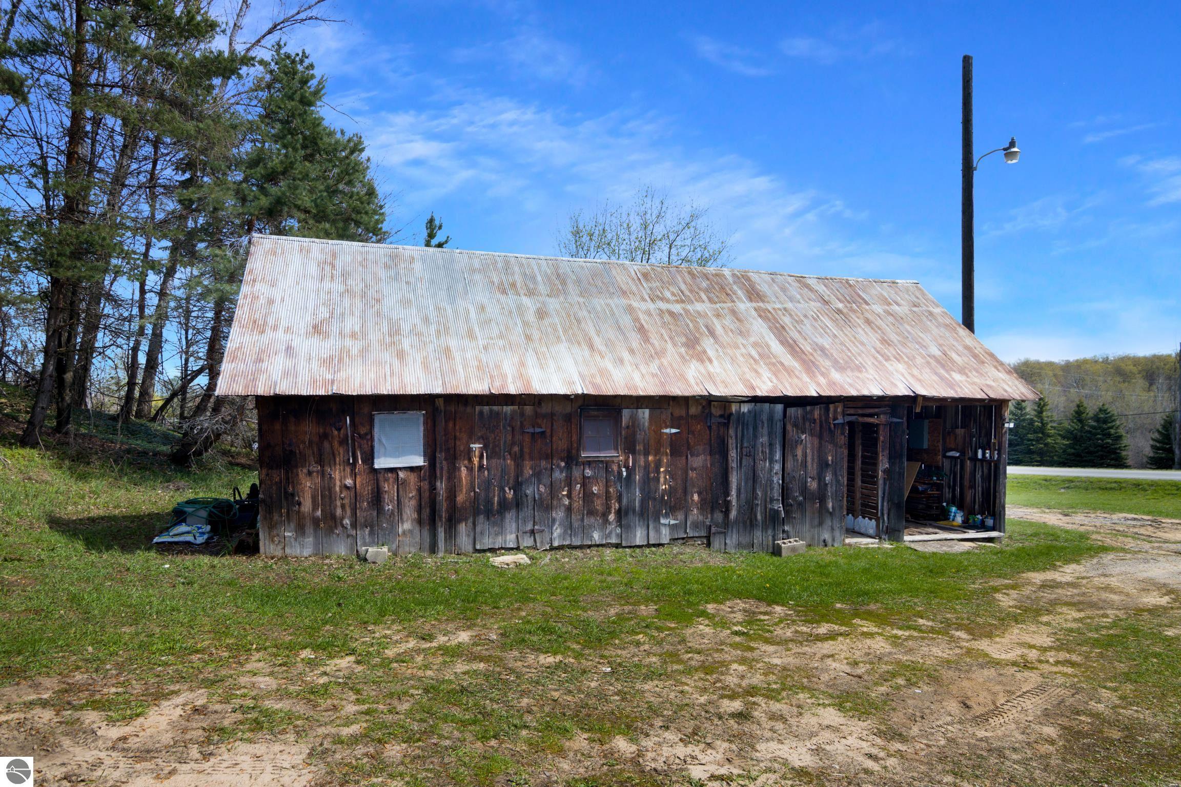 2768 S Center Highway