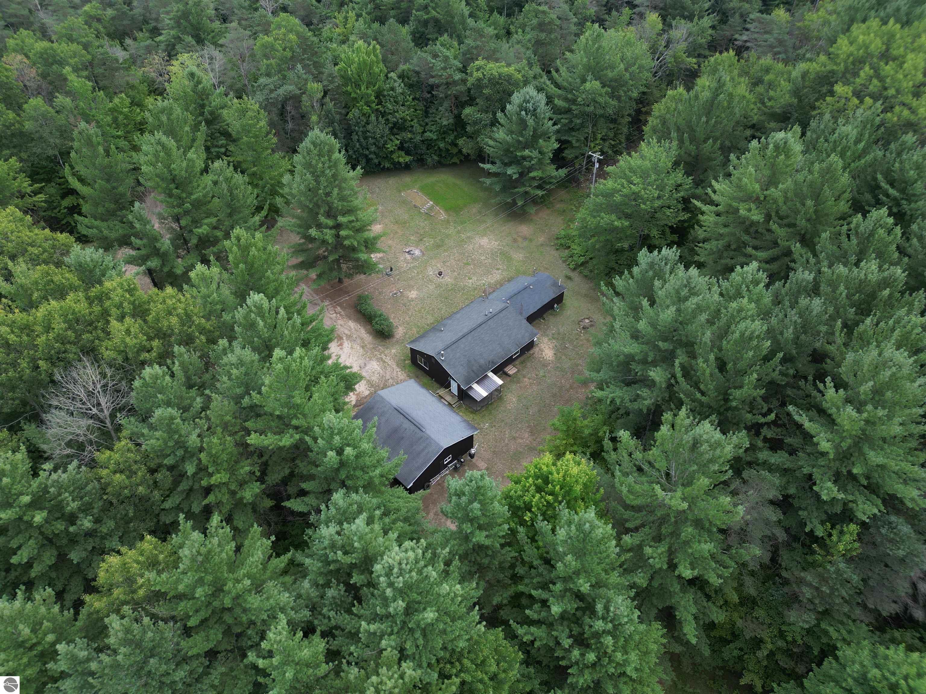 1179 NE Dexter Road