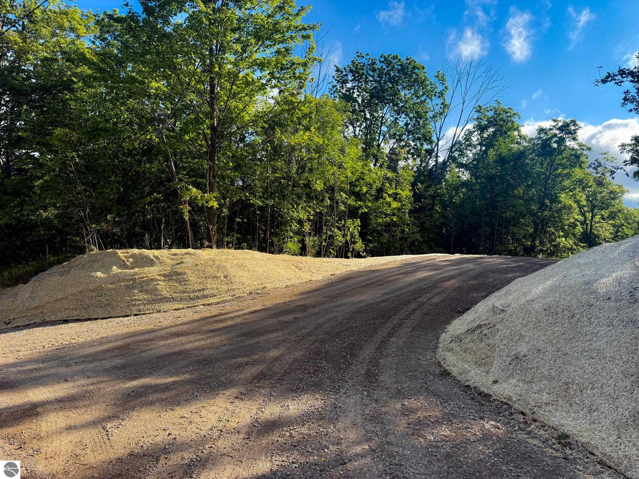 Parcel 2 E Darga Road