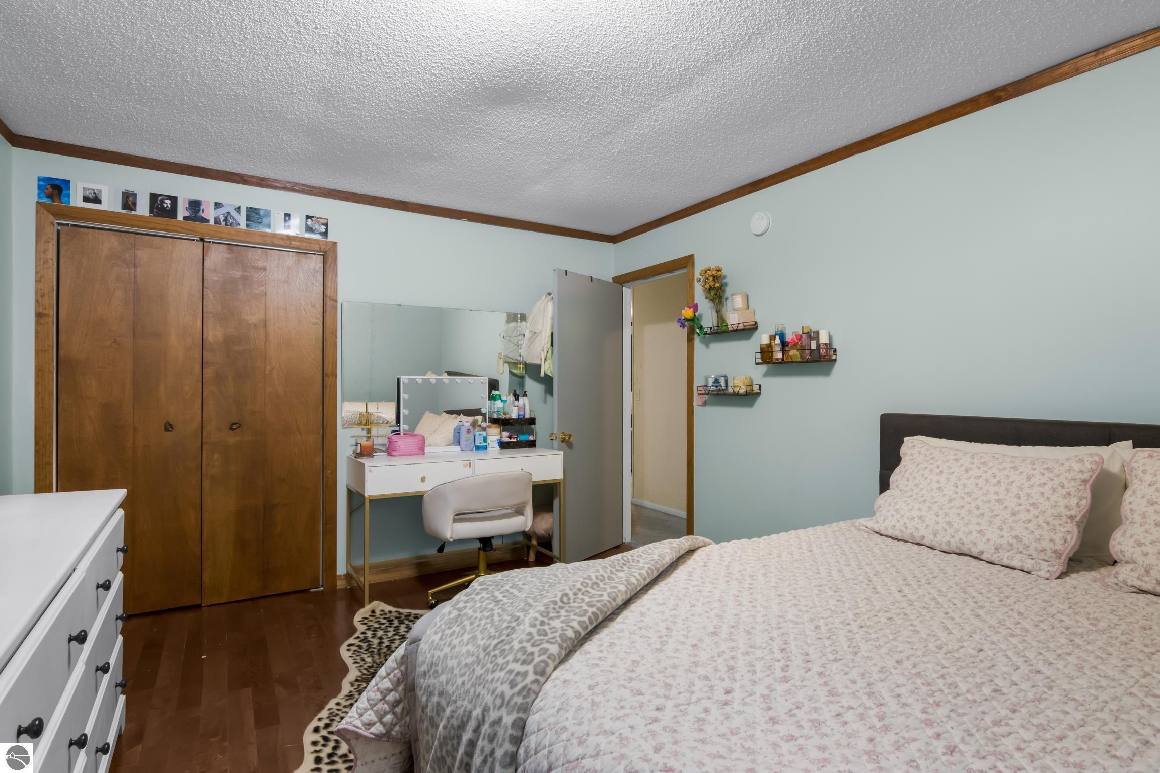 4176 Circle View Drive