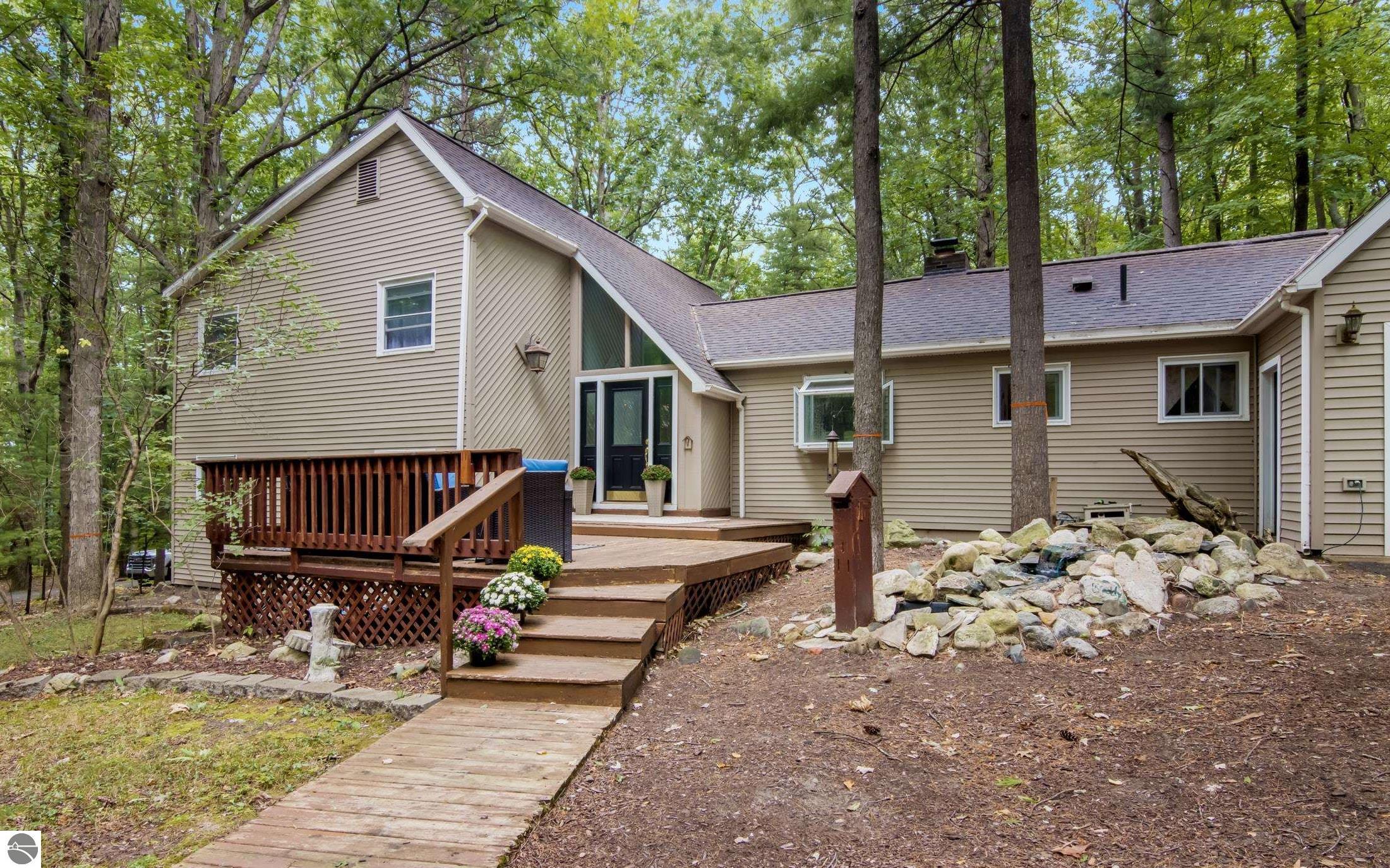 4176 Circle View Drive