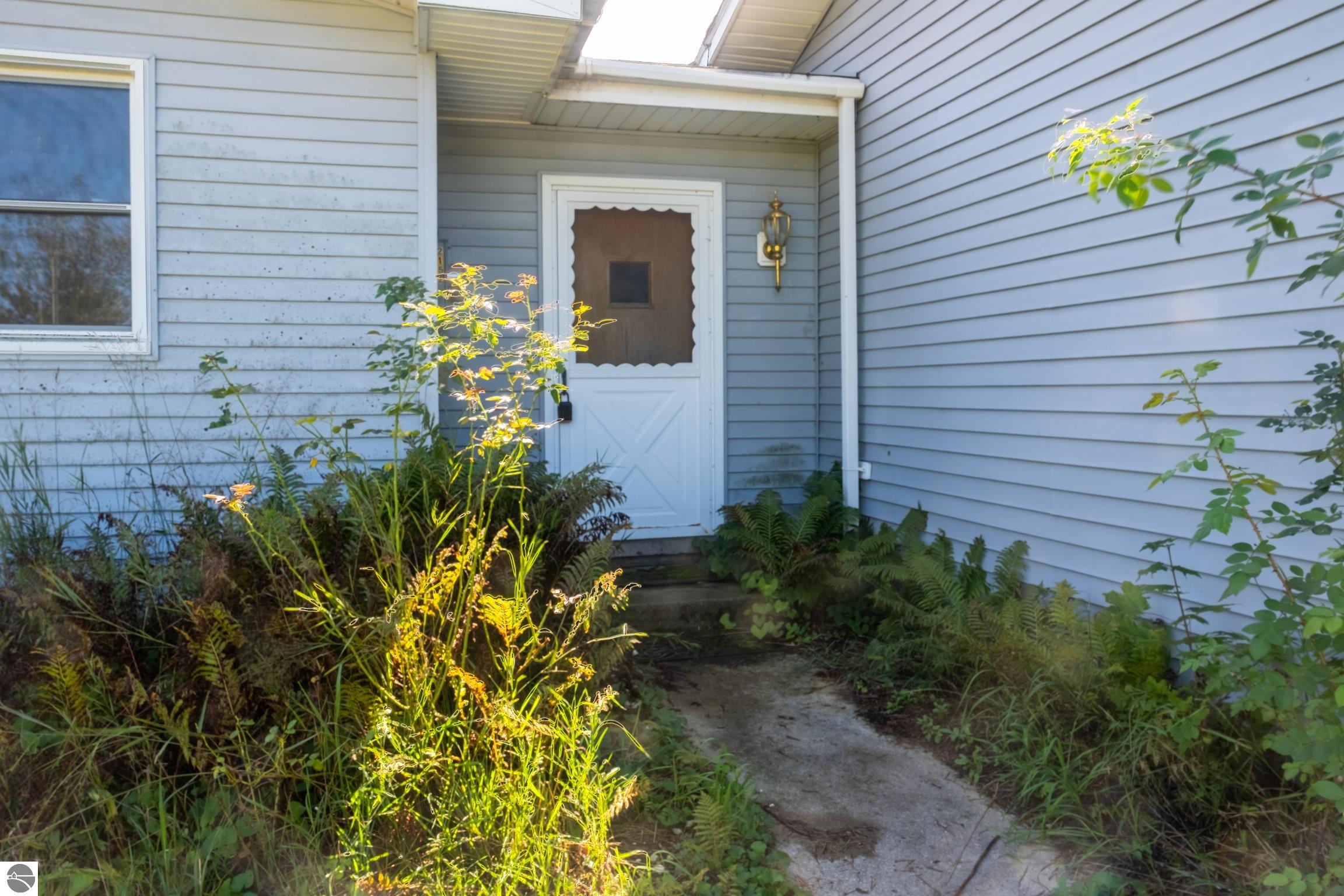 1922 E Darga Road