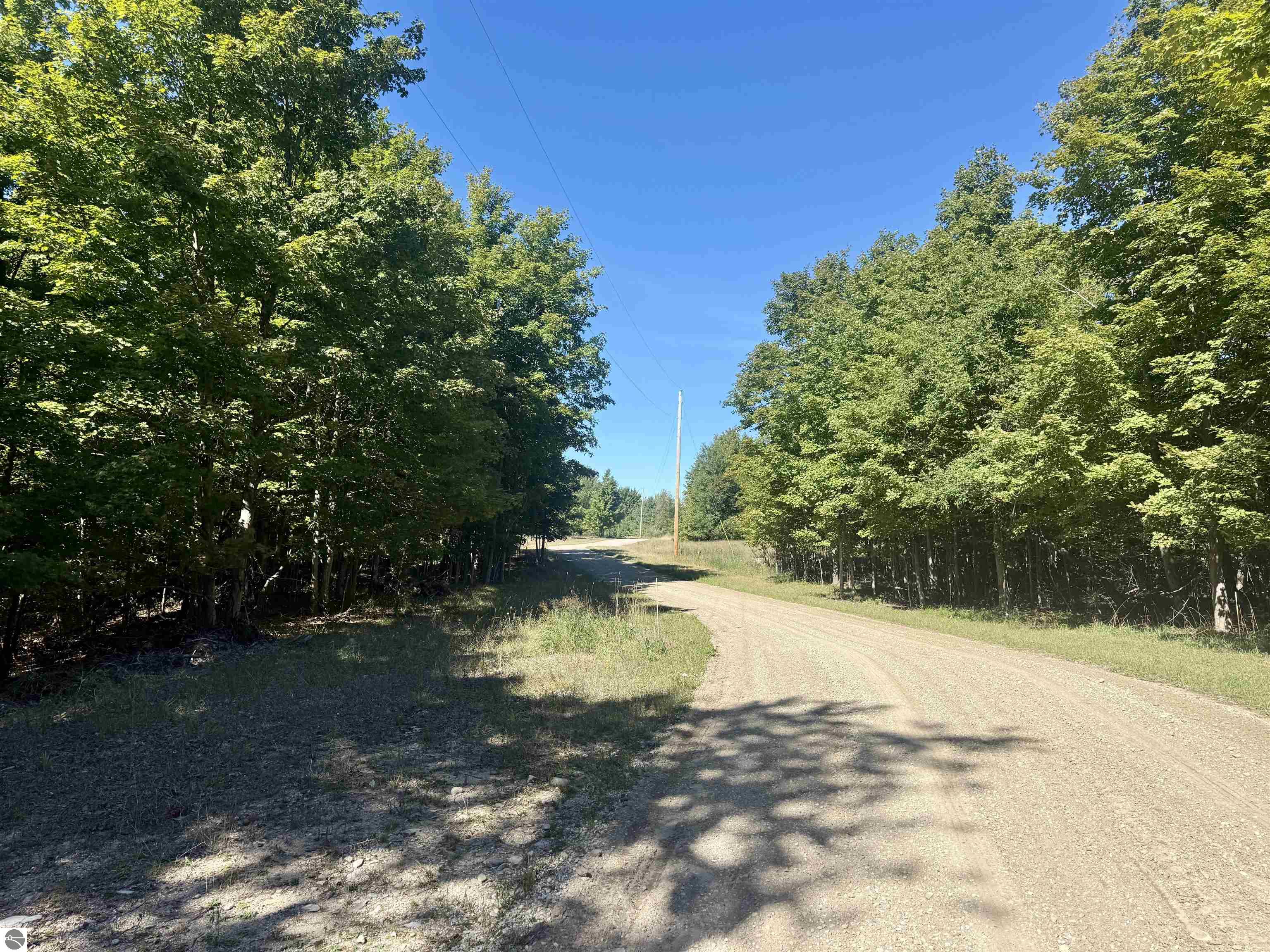 000 W Hlavka Road