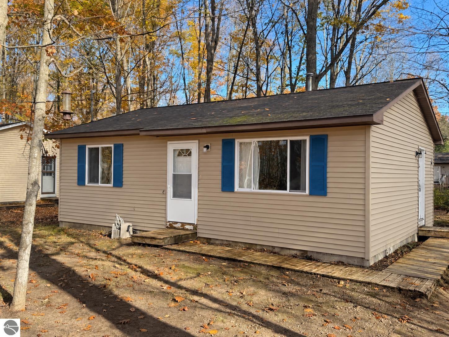 4653 N Reynolds Road Lake Ann Mi Us 49650 E13bb19b96a4383d518ef2d29dba7df3