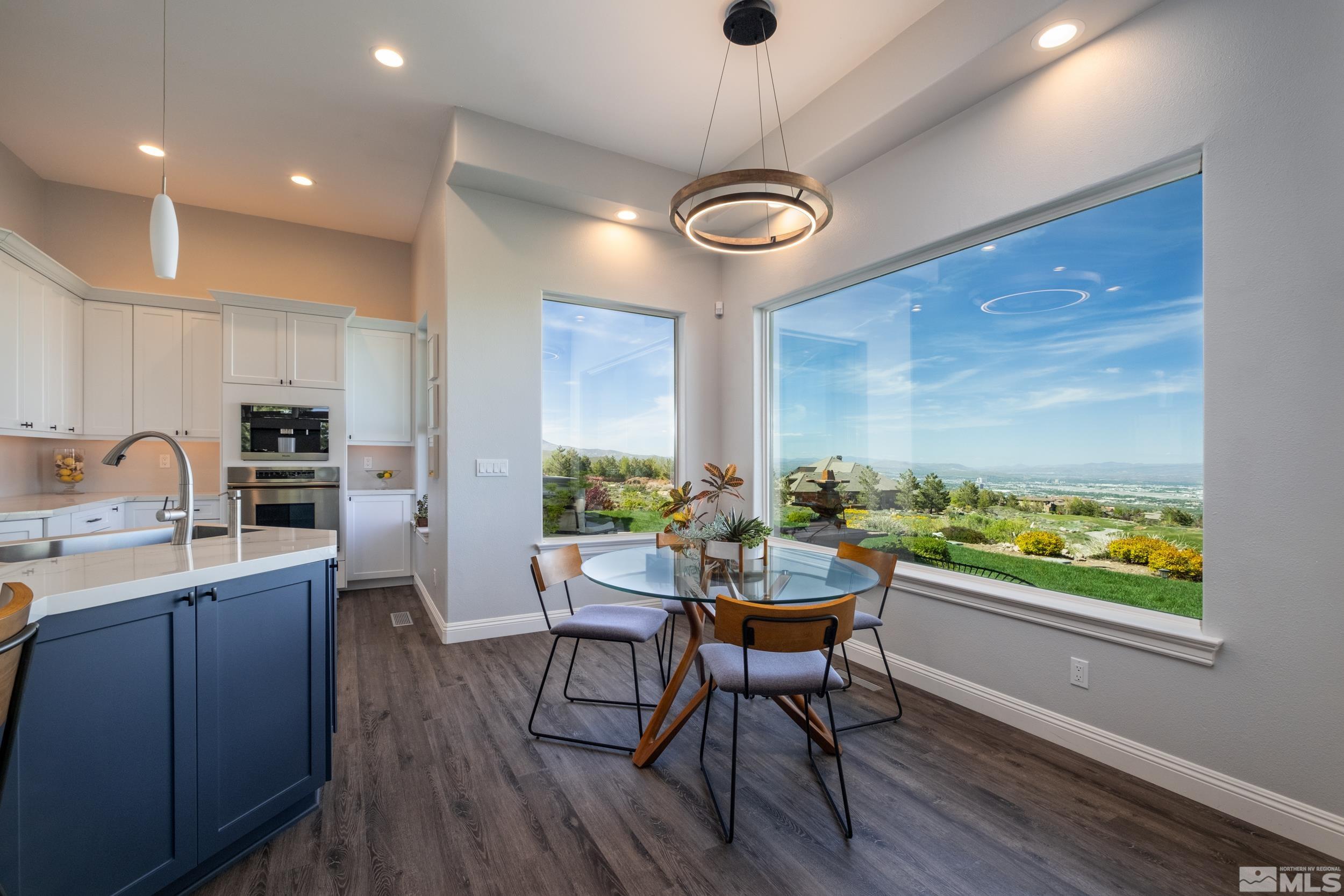 6182 N Featherstone Cir