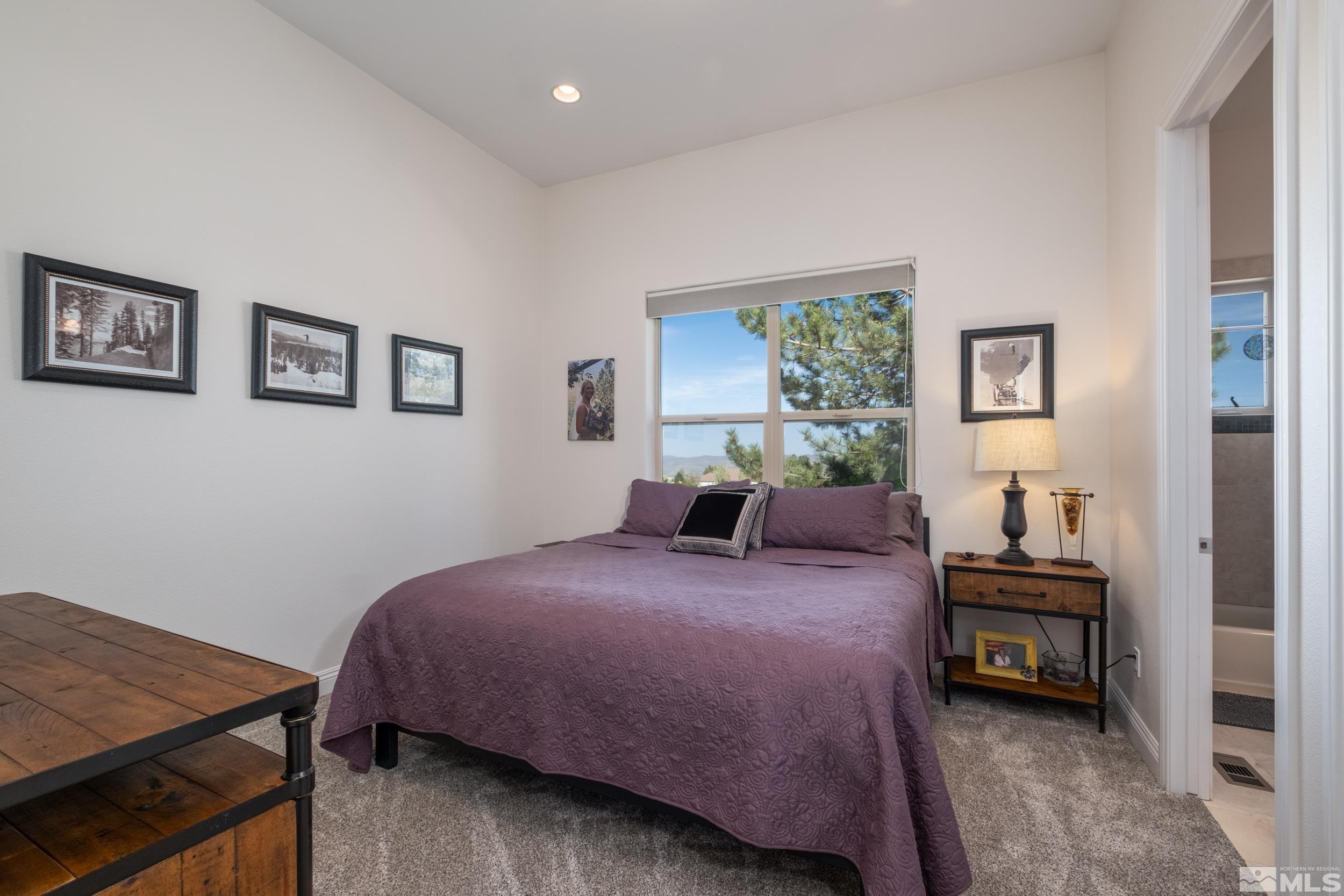 6182 N Featherstone Cir