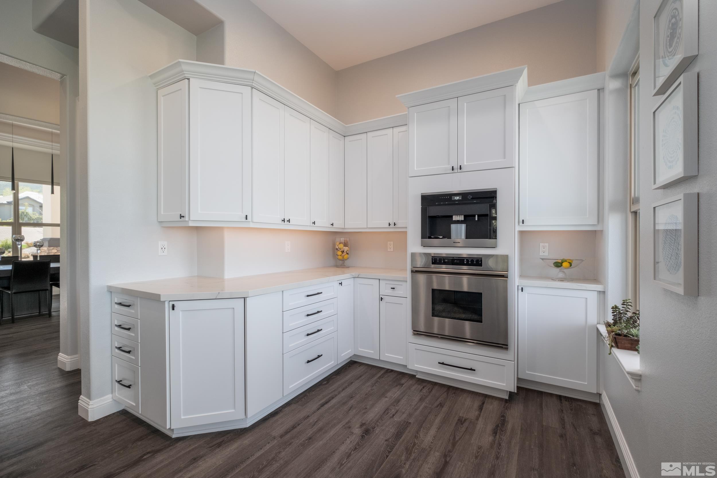 6182 N Featherstone Cir