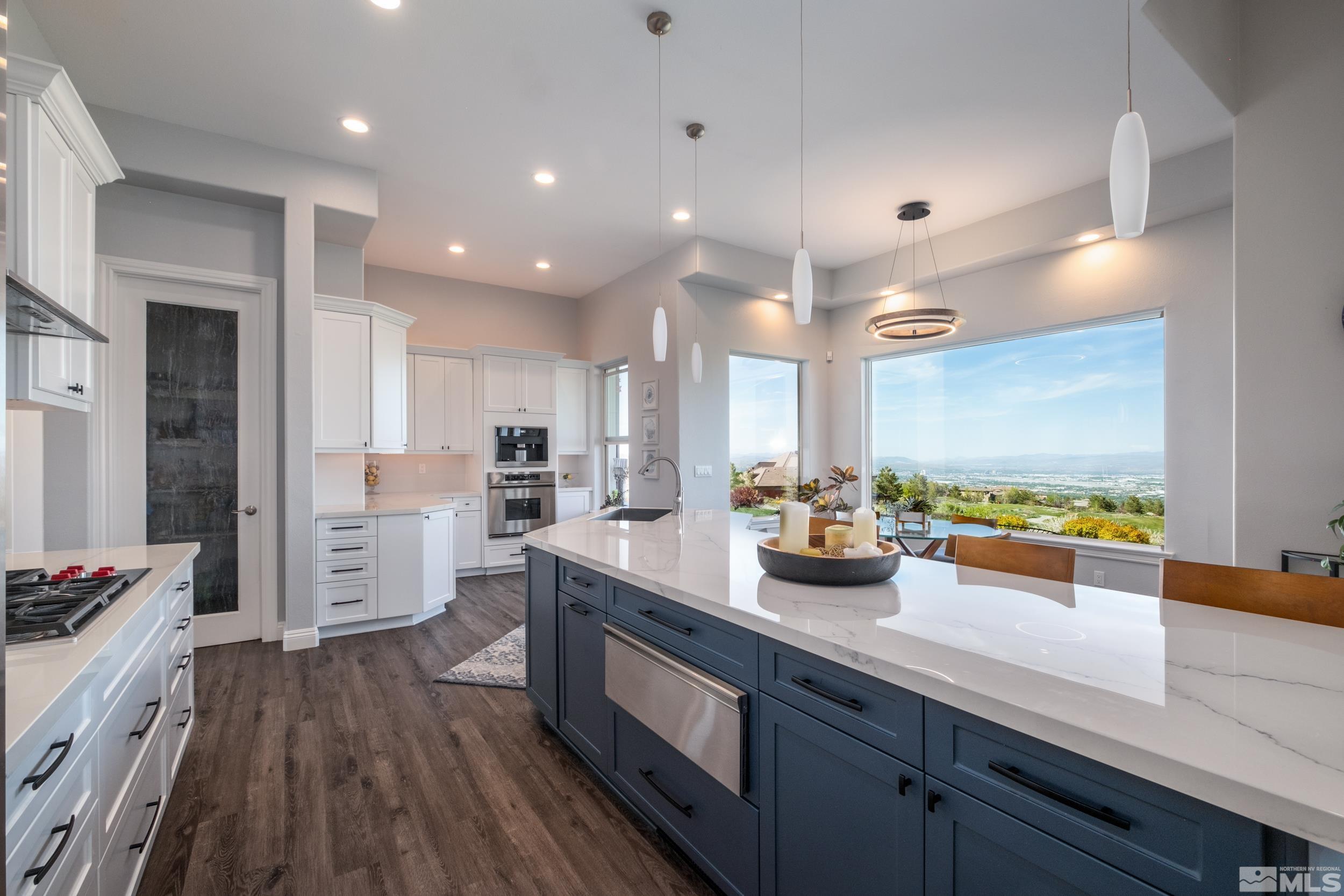 6182 N Featherstone Cir