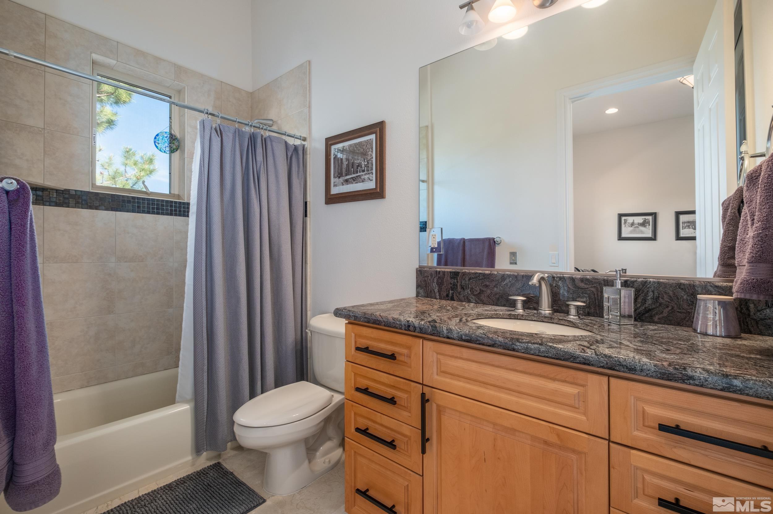 6182 N Featherstone Cir