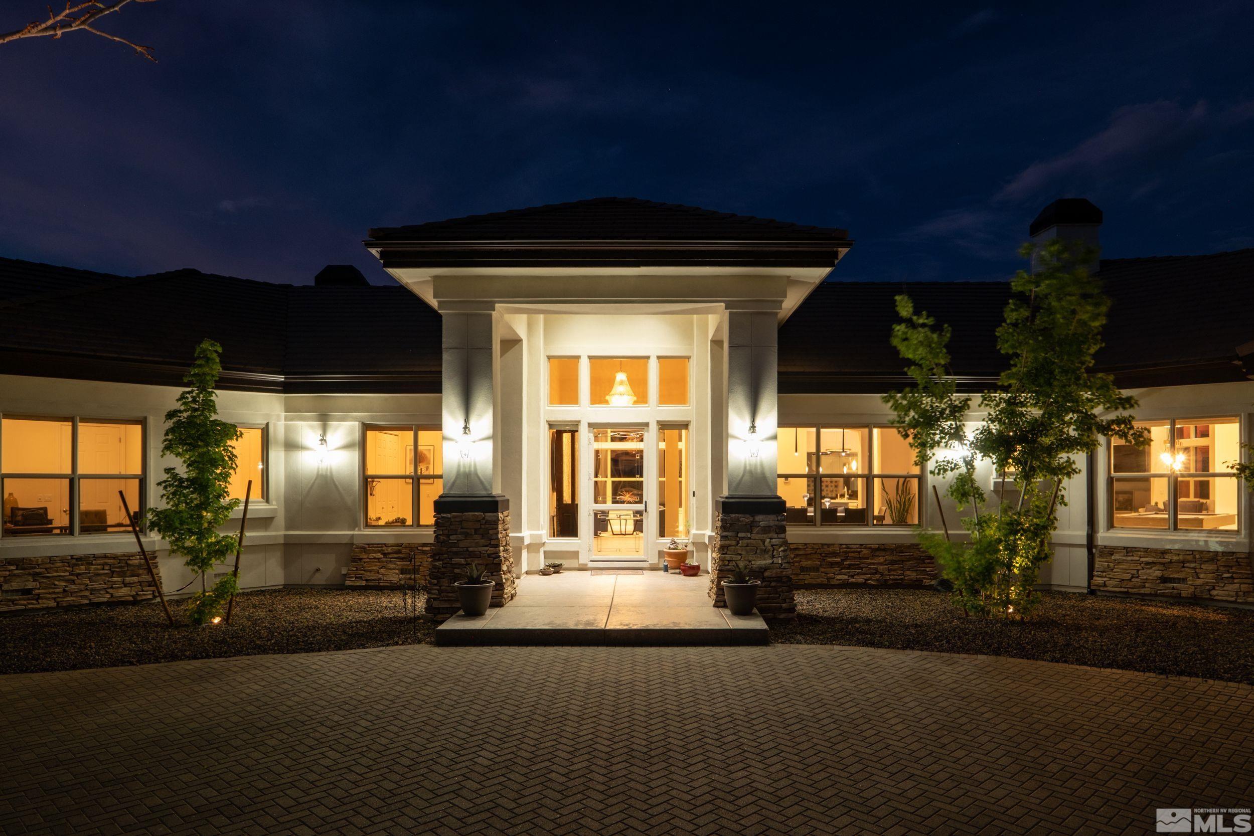 6182 N Featherstone Cir