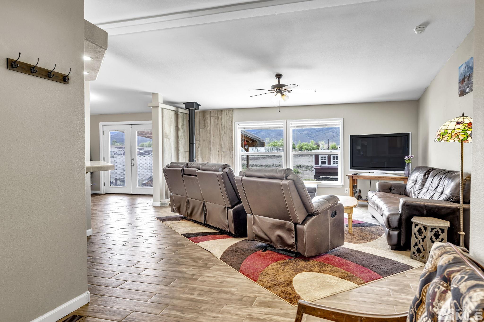 7056 Us Highway 50 E