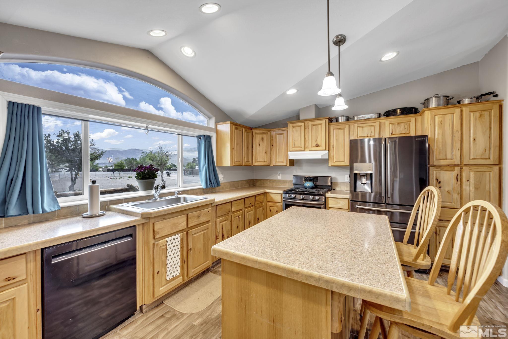 7056 Us Highway 50 E