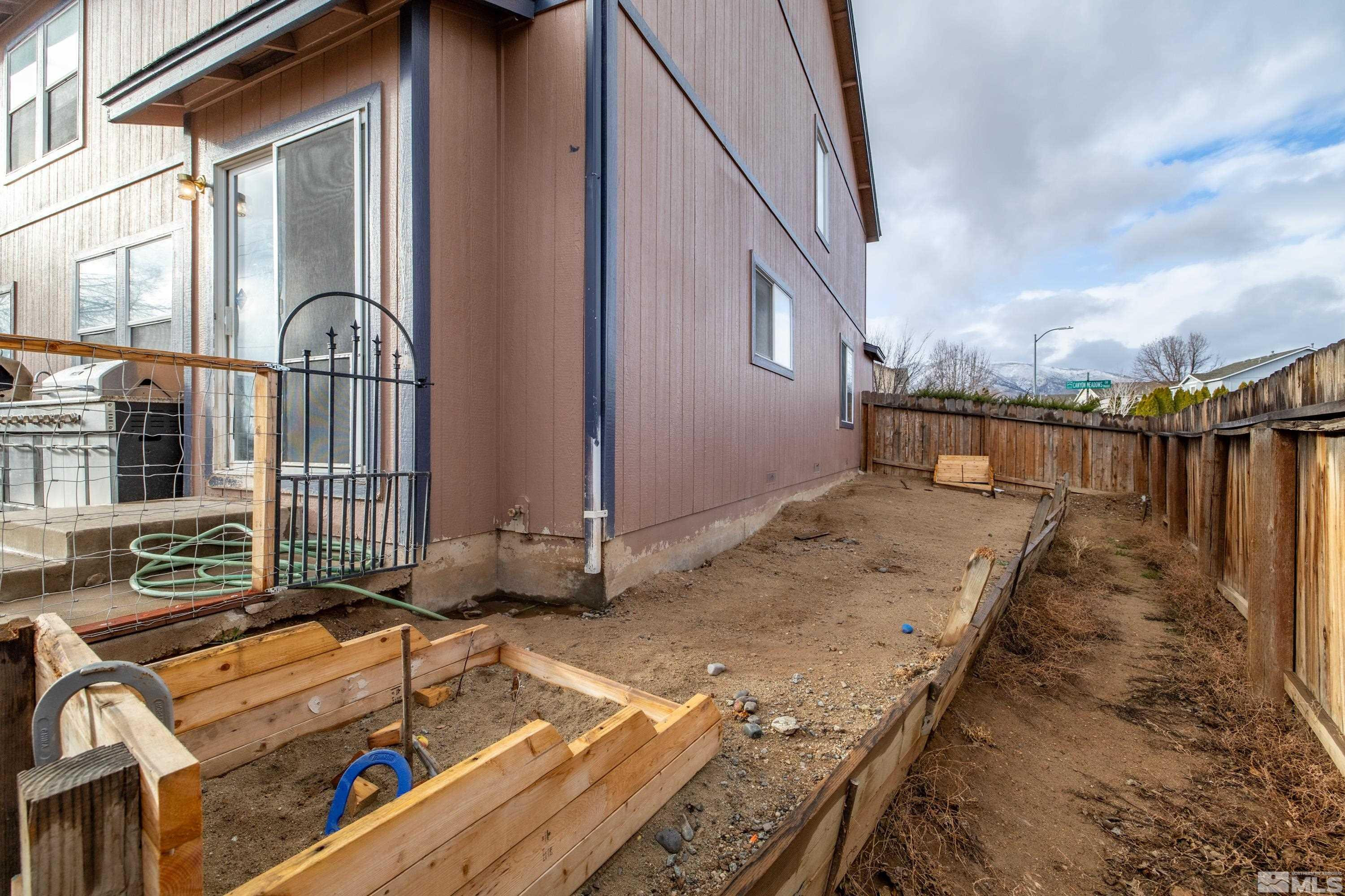 9698 Canyon Meadows Drr