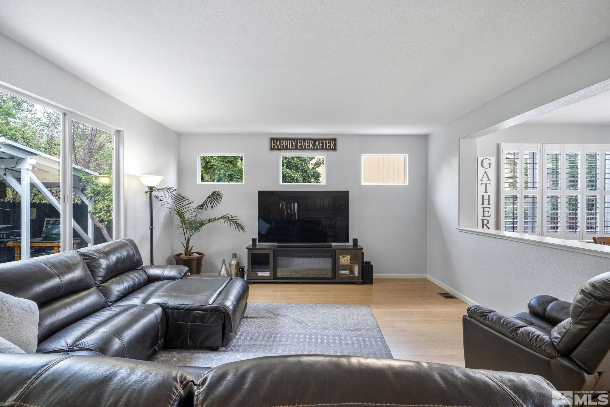 3201 Platte River Dr