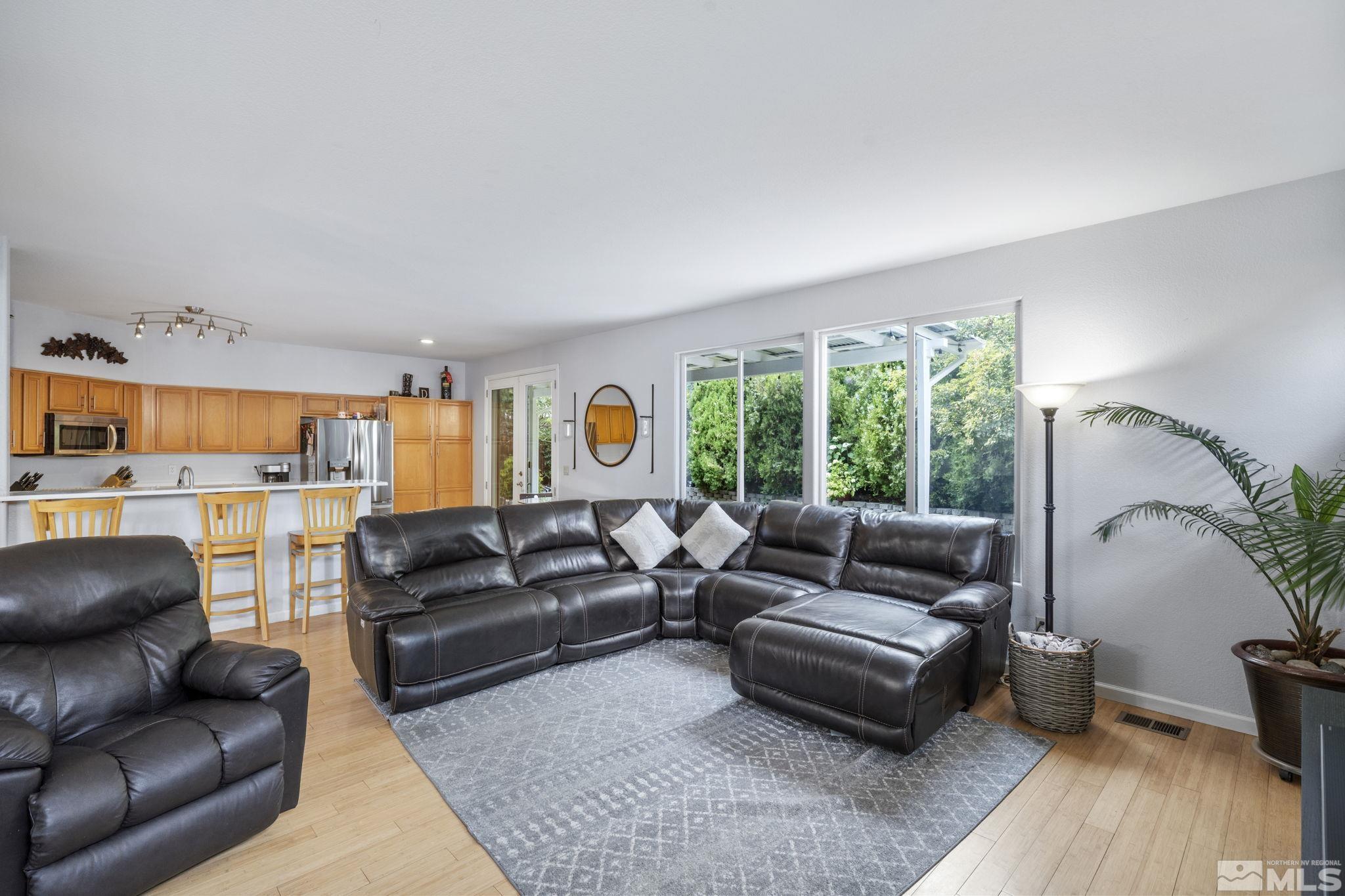 3201 Platte River Dr