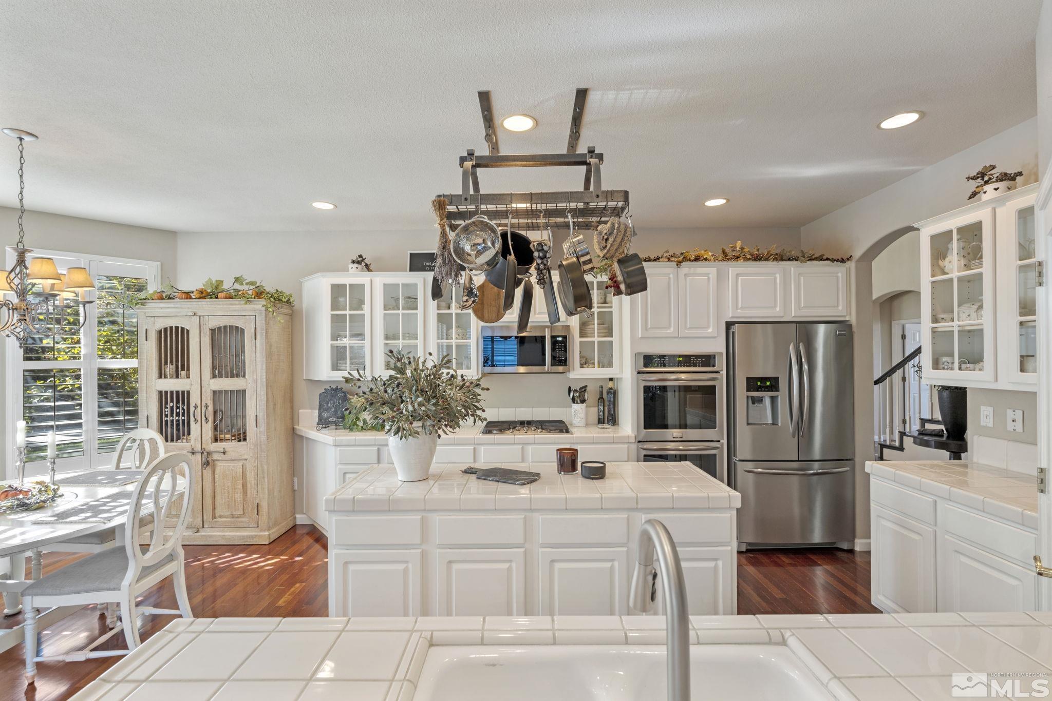 1880 Rolling Brook Ln