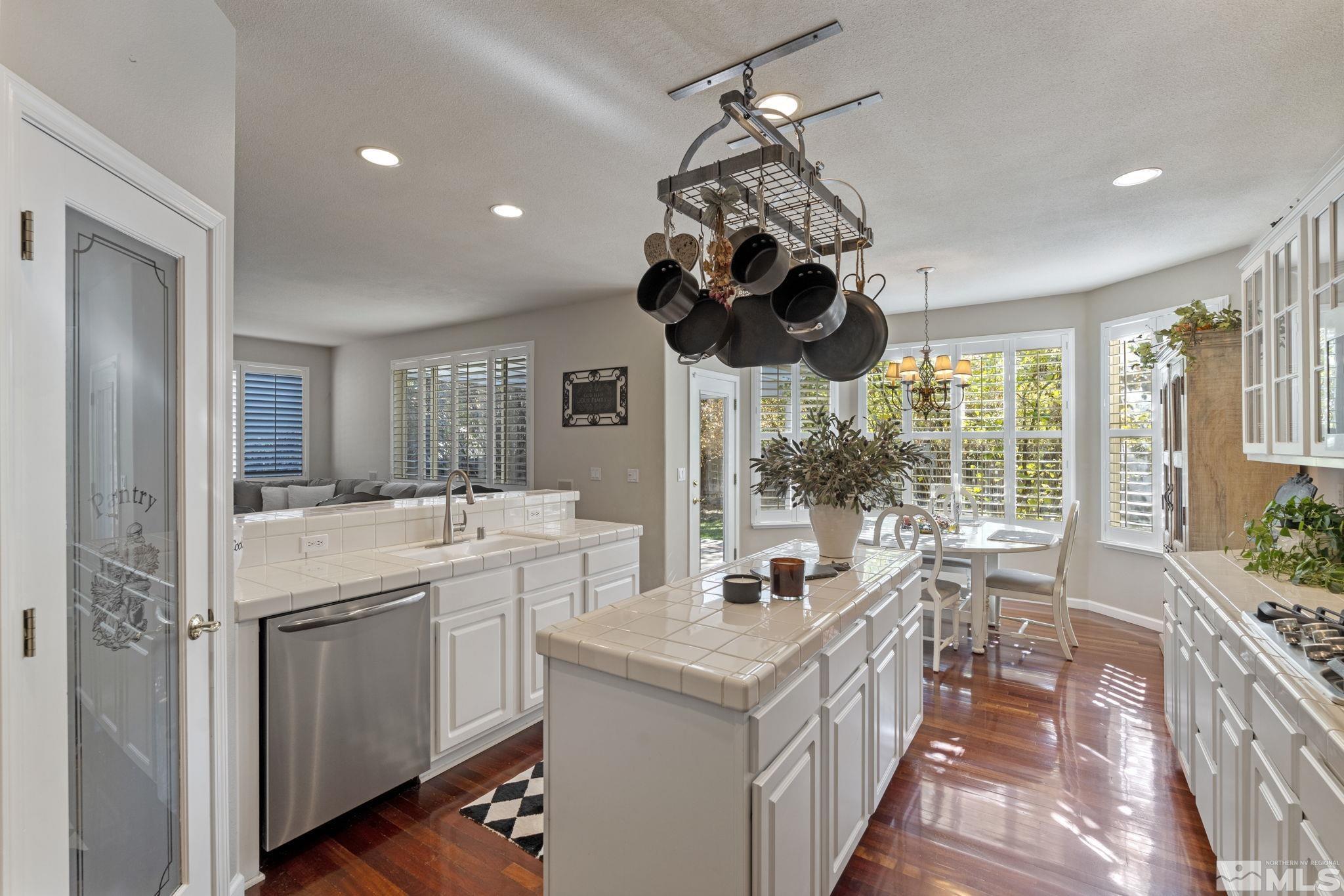 1880 Rolling Brook Ln