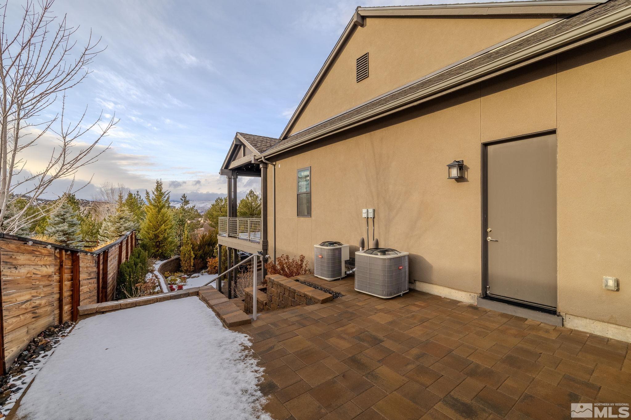 4005 Whispering Pine Loop