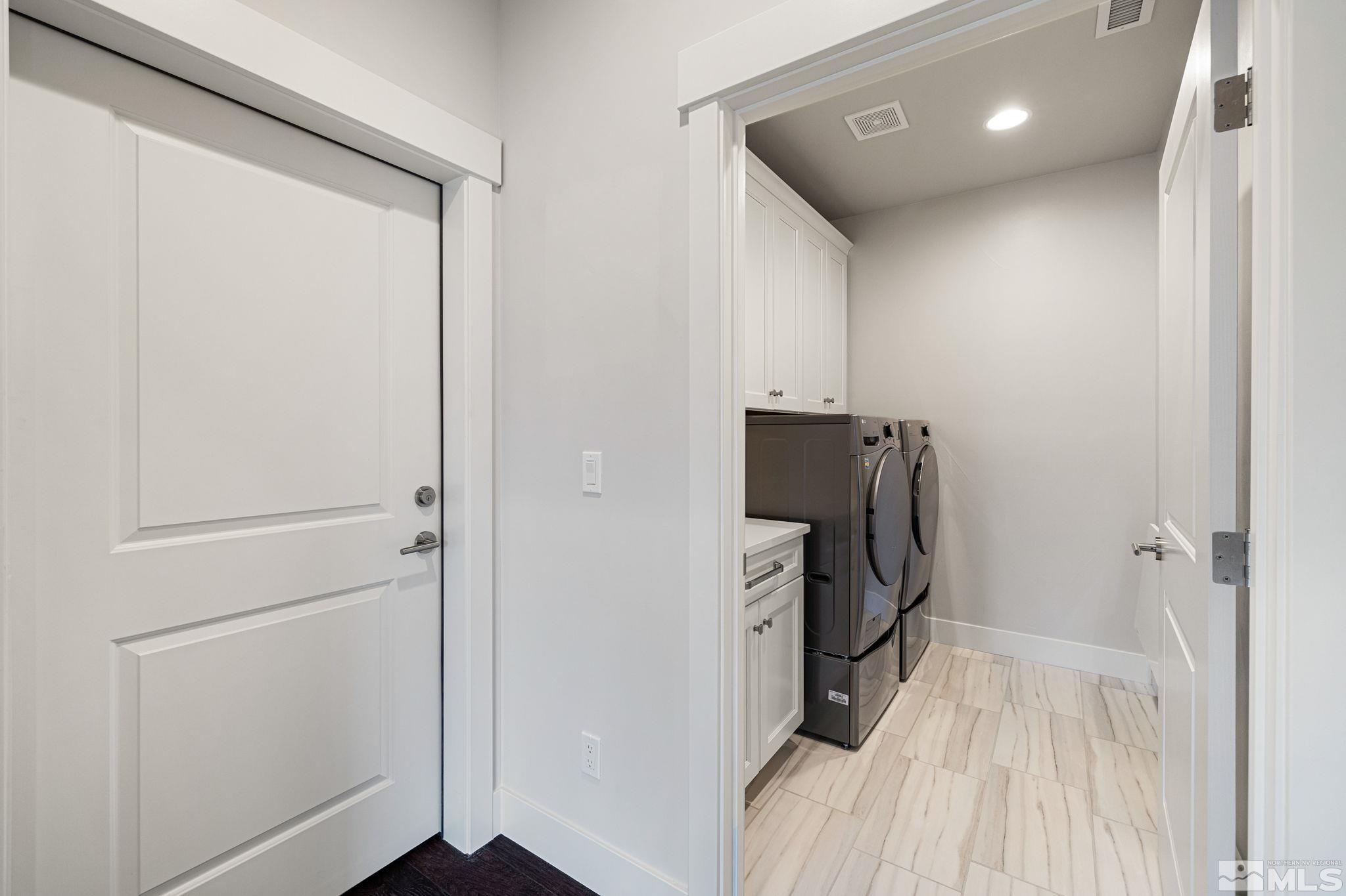 4005 Whispering Pine Loop