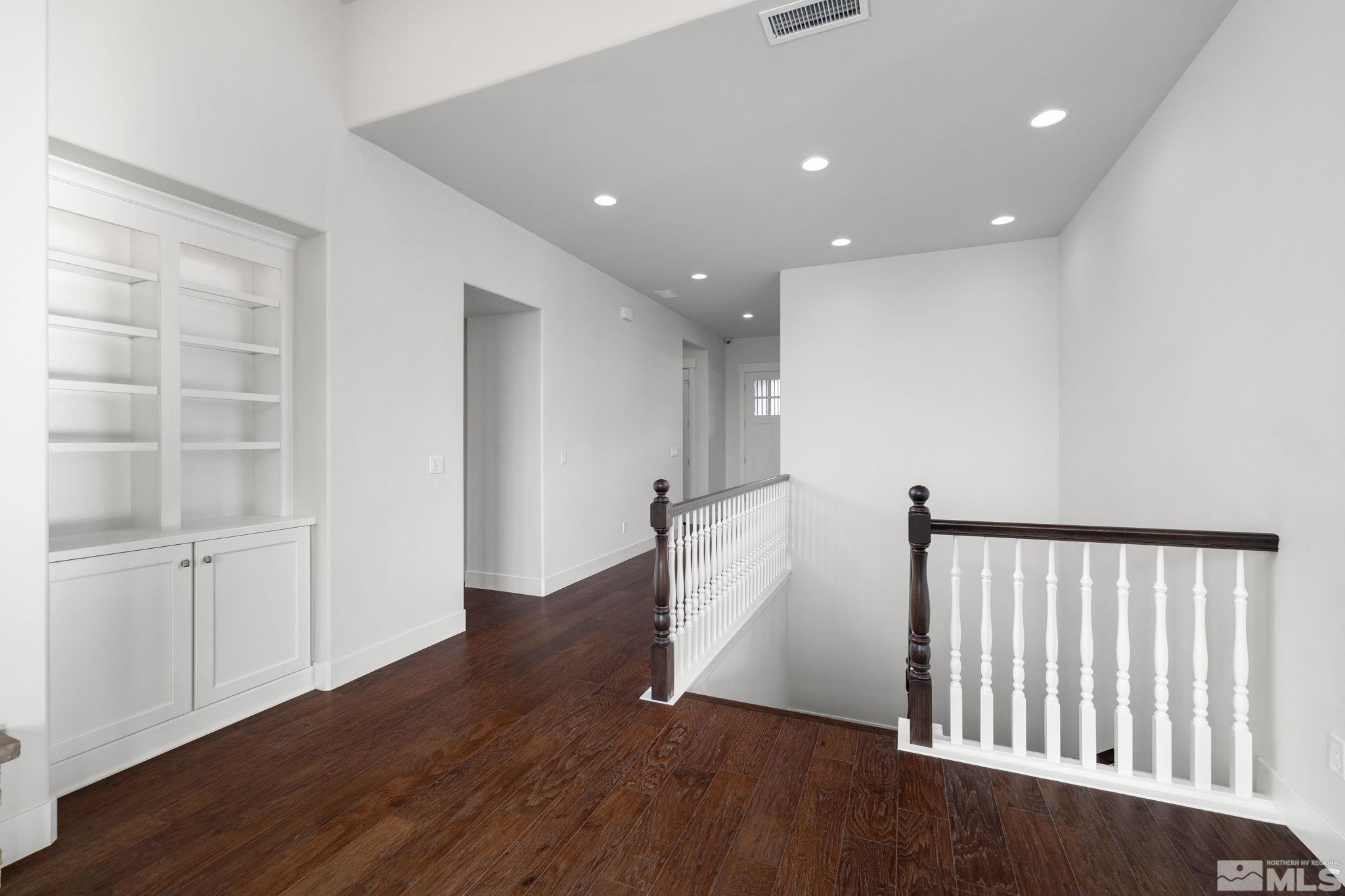 4005 Whispering Pine Loop