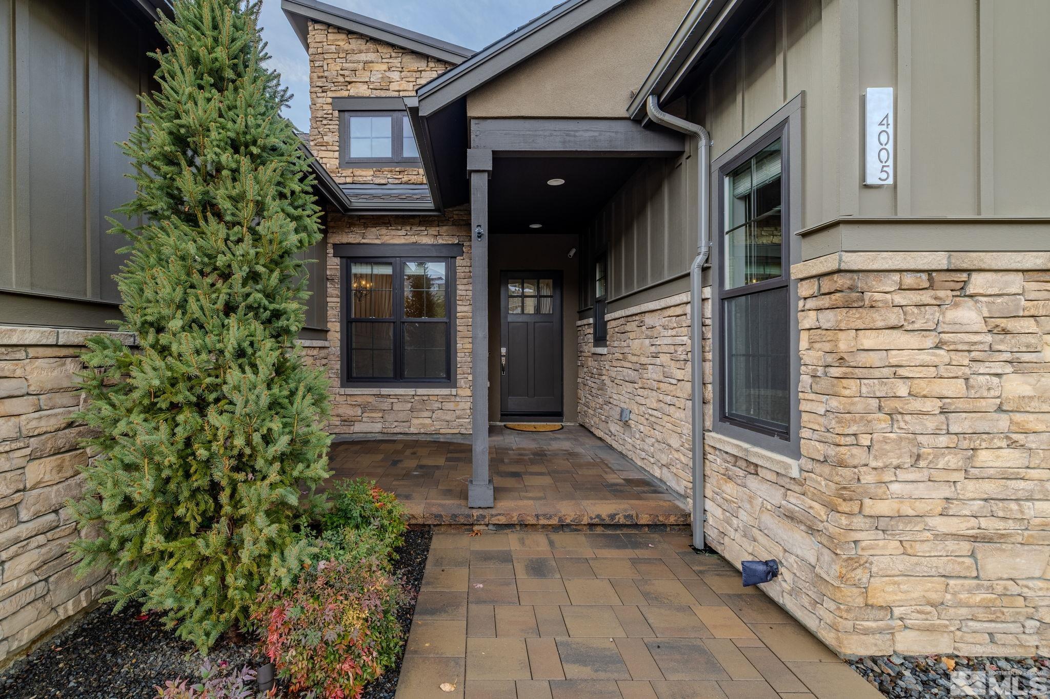 4005 Whispering Pine Loop