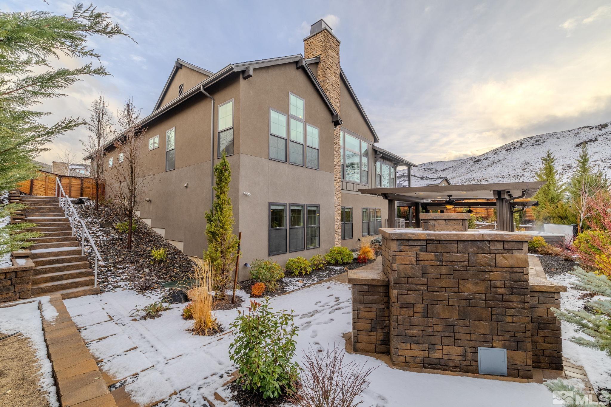 4005 Whispering Pine Loop