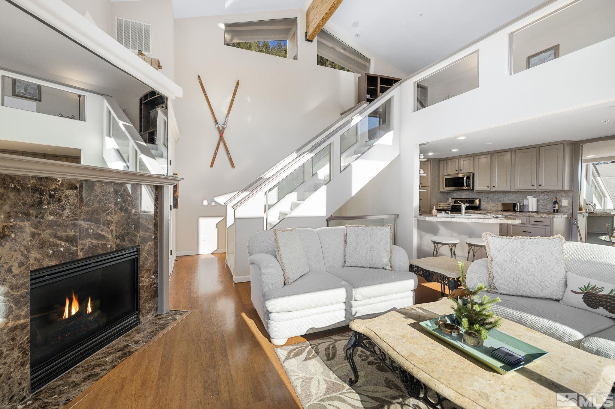 400 Fairview Blvd Unit: 21