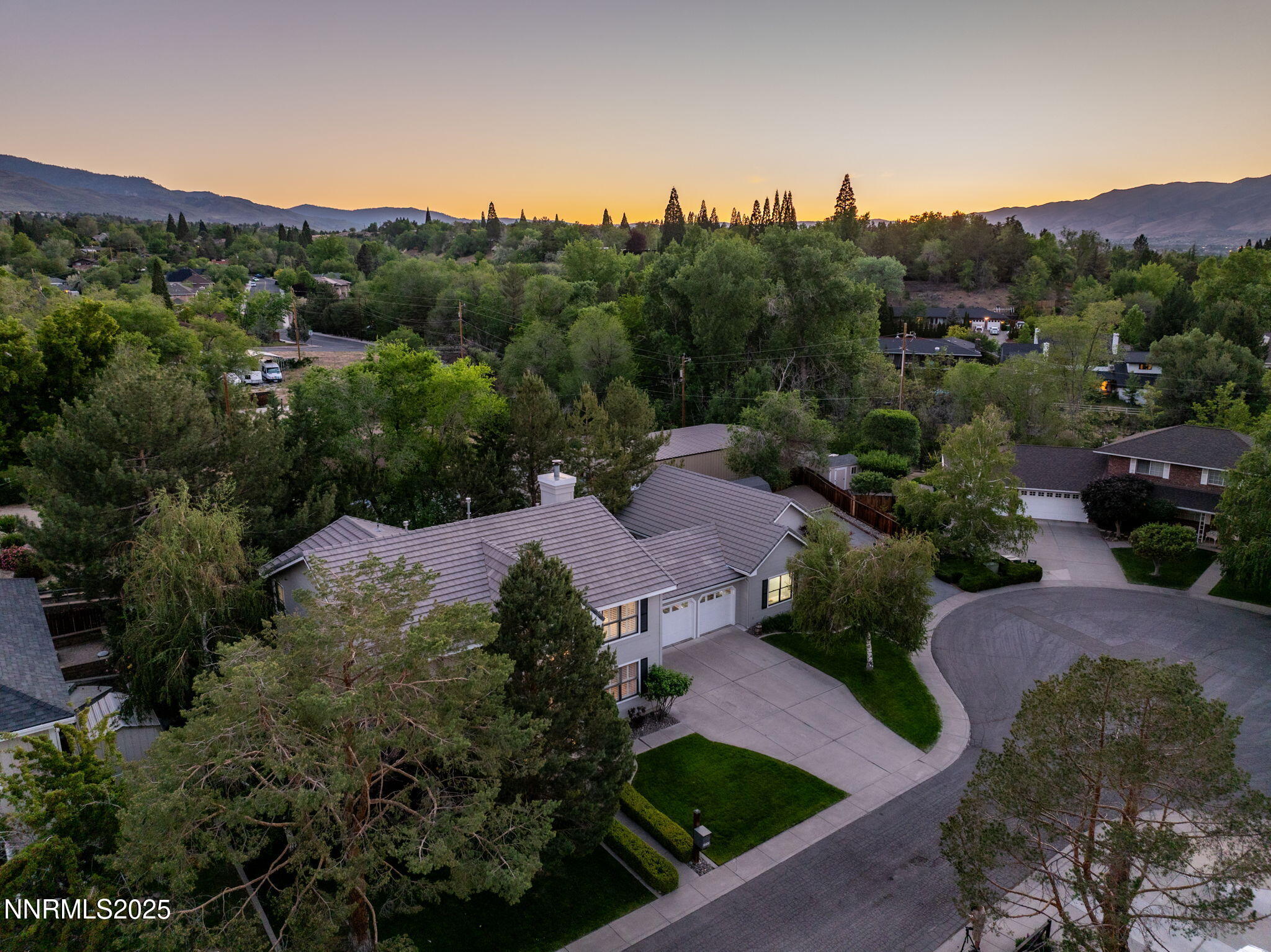 2353 Queen Anne Court