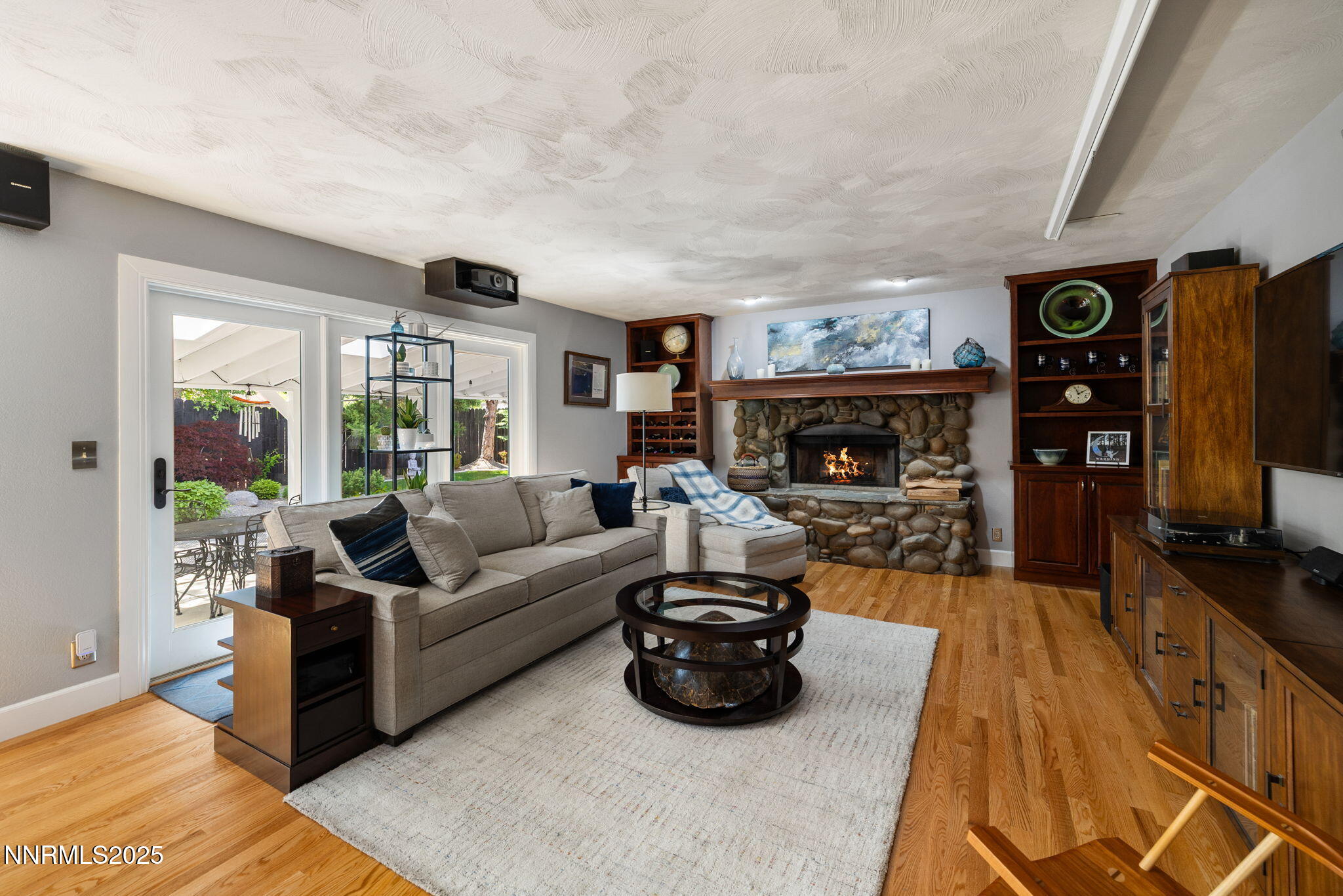 2353 Queen Anne Court