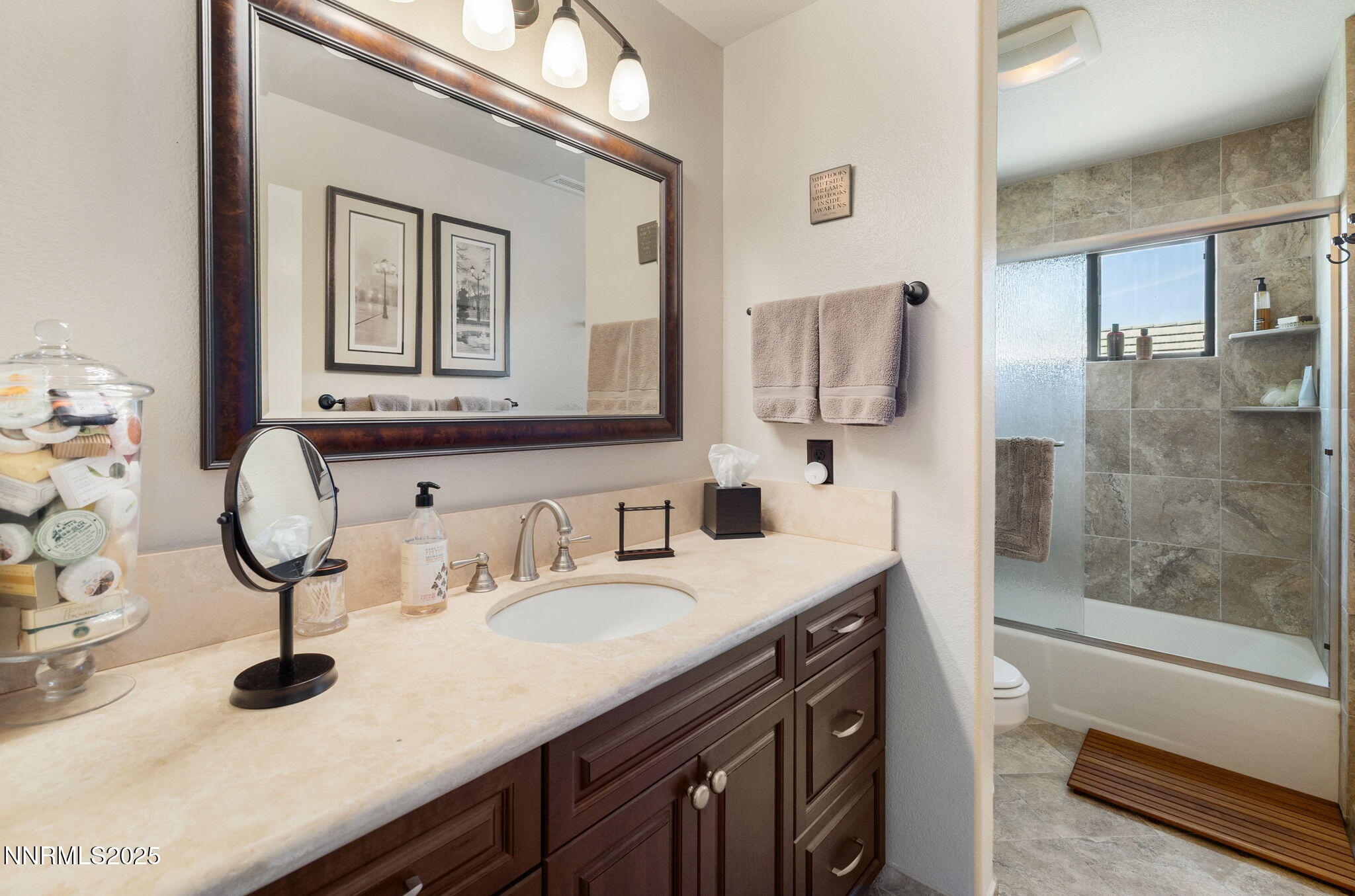 2353 Queen Anne Court