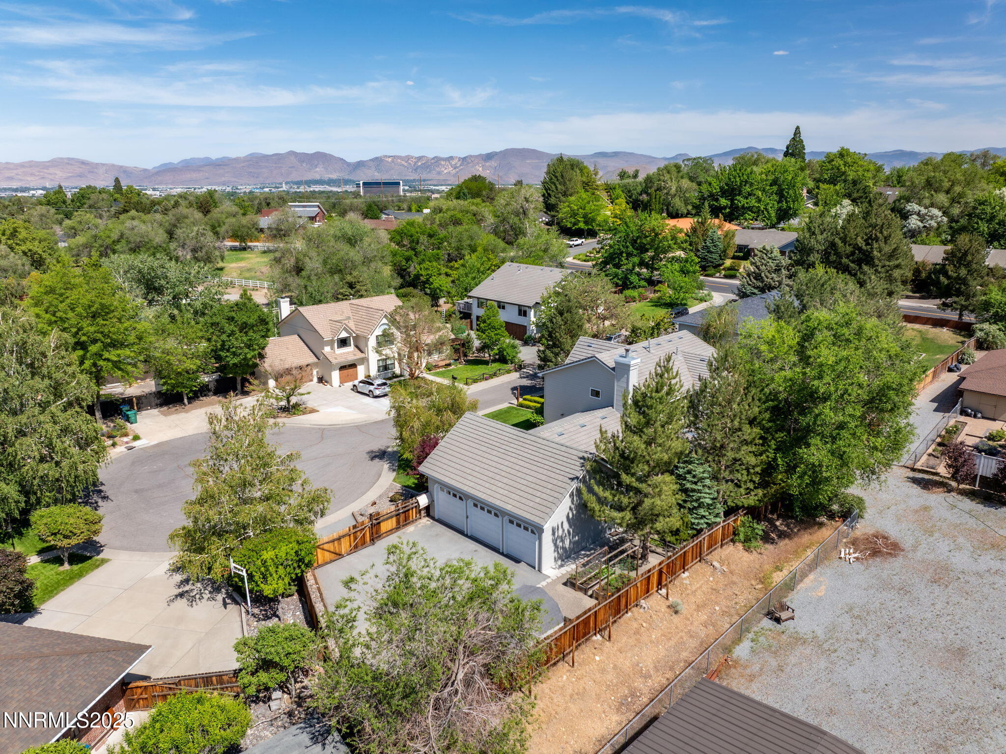 2353 Queen Anne Court